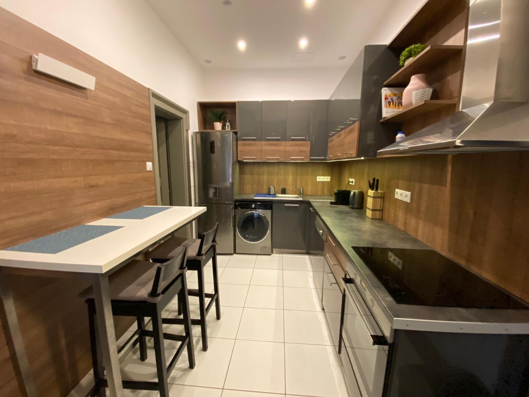 Hunyady Gallery Apartment view 5