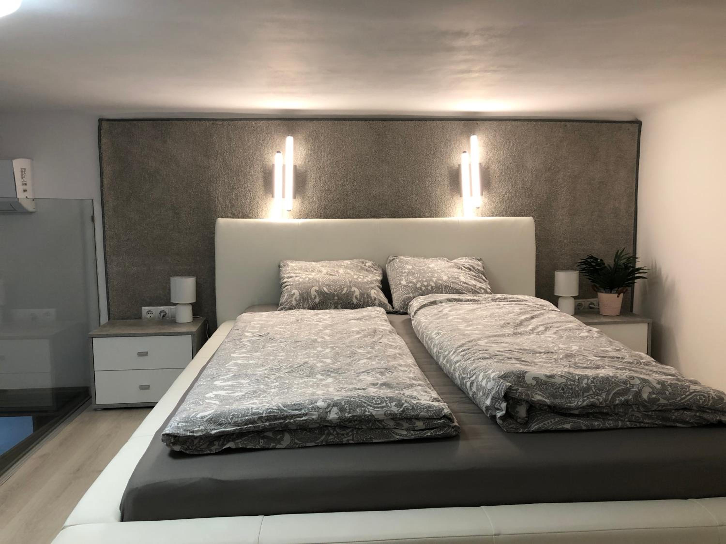 Hunyady Gallery Apartment view 4