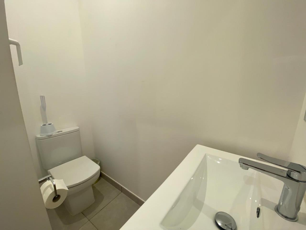 2BR in the Zoko contemporary and convenient view 5