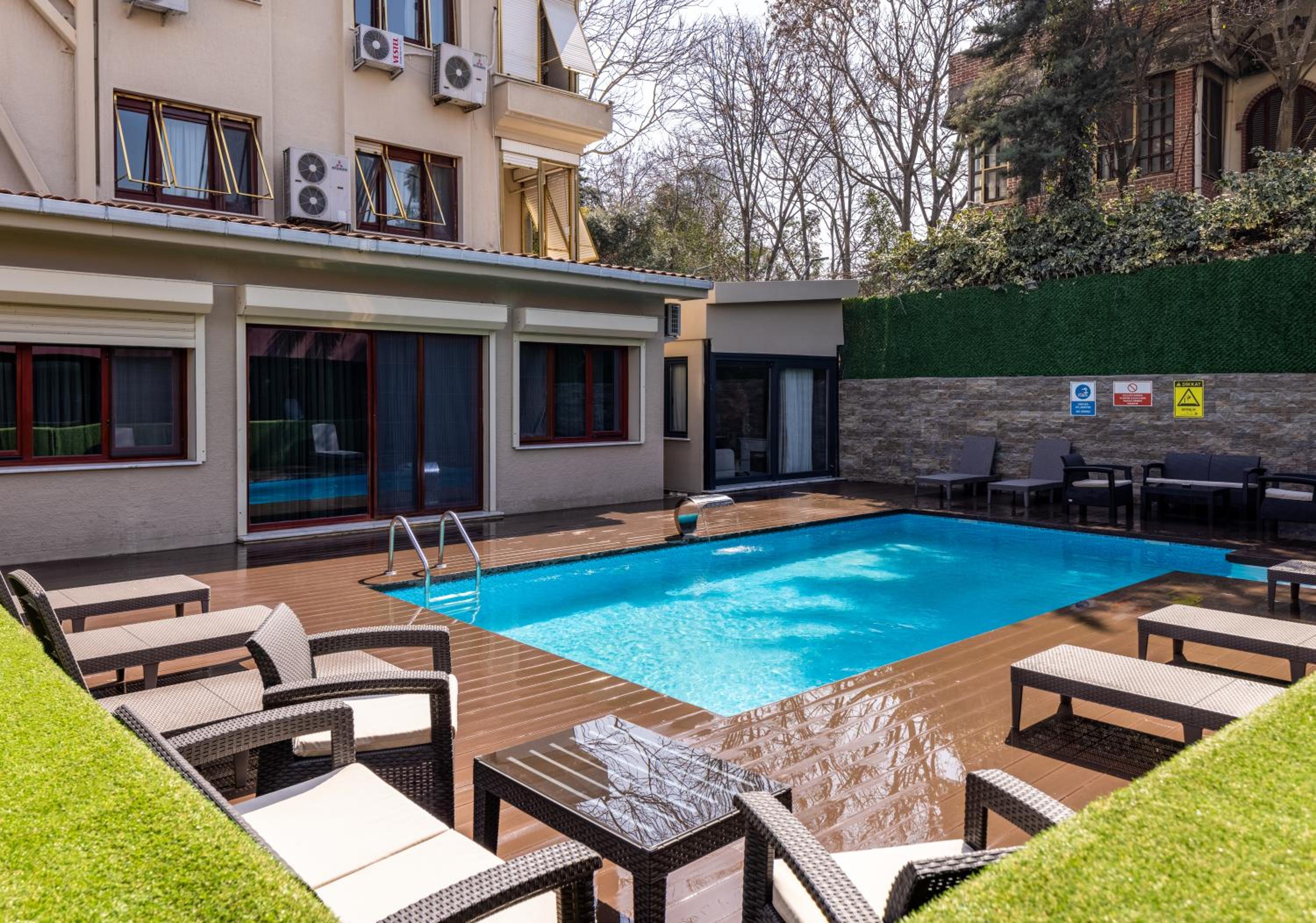 BayMari Suites Plus Florya - Image 40
