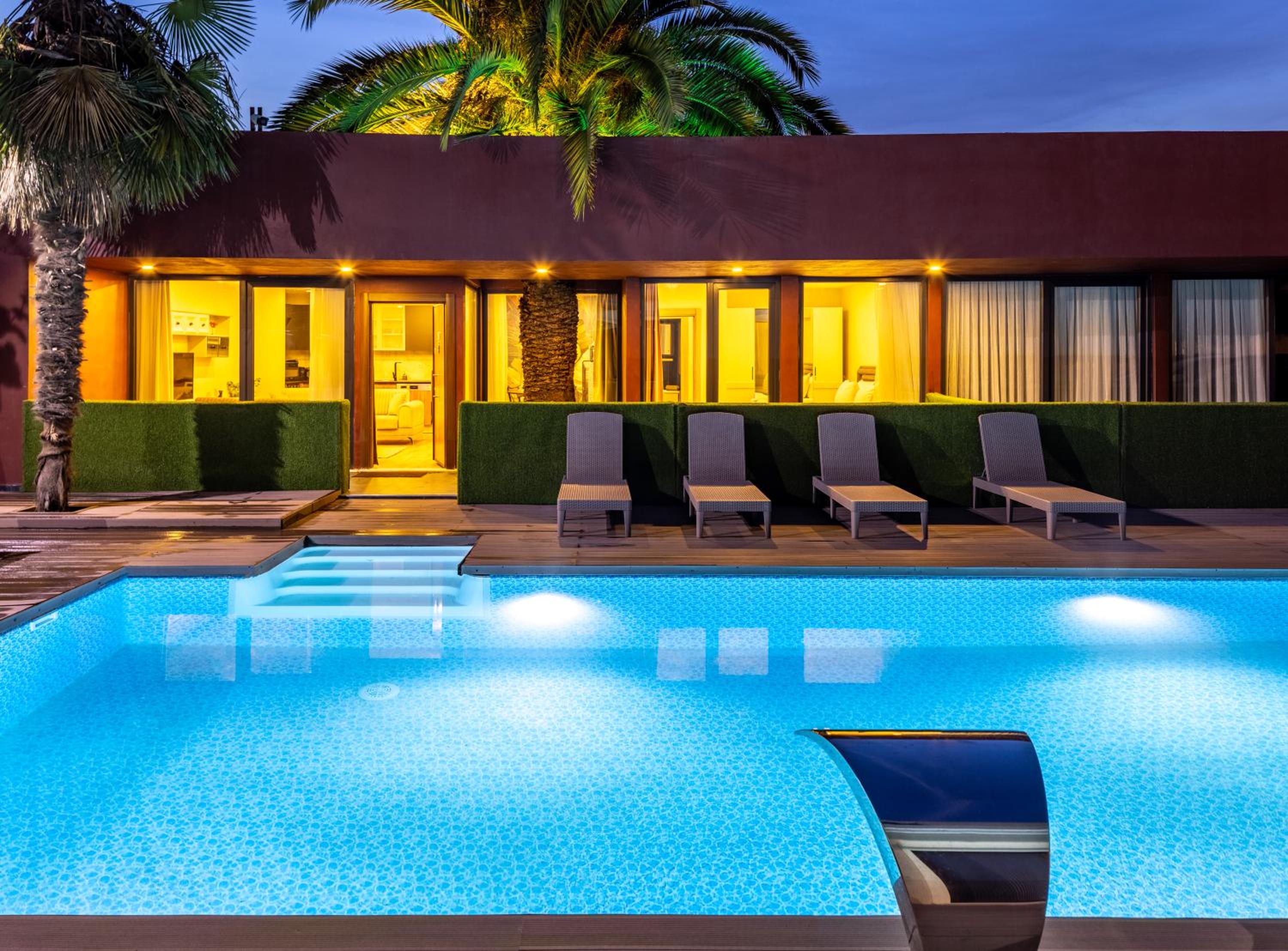 BayMari Suites Plus Florya - Image 41