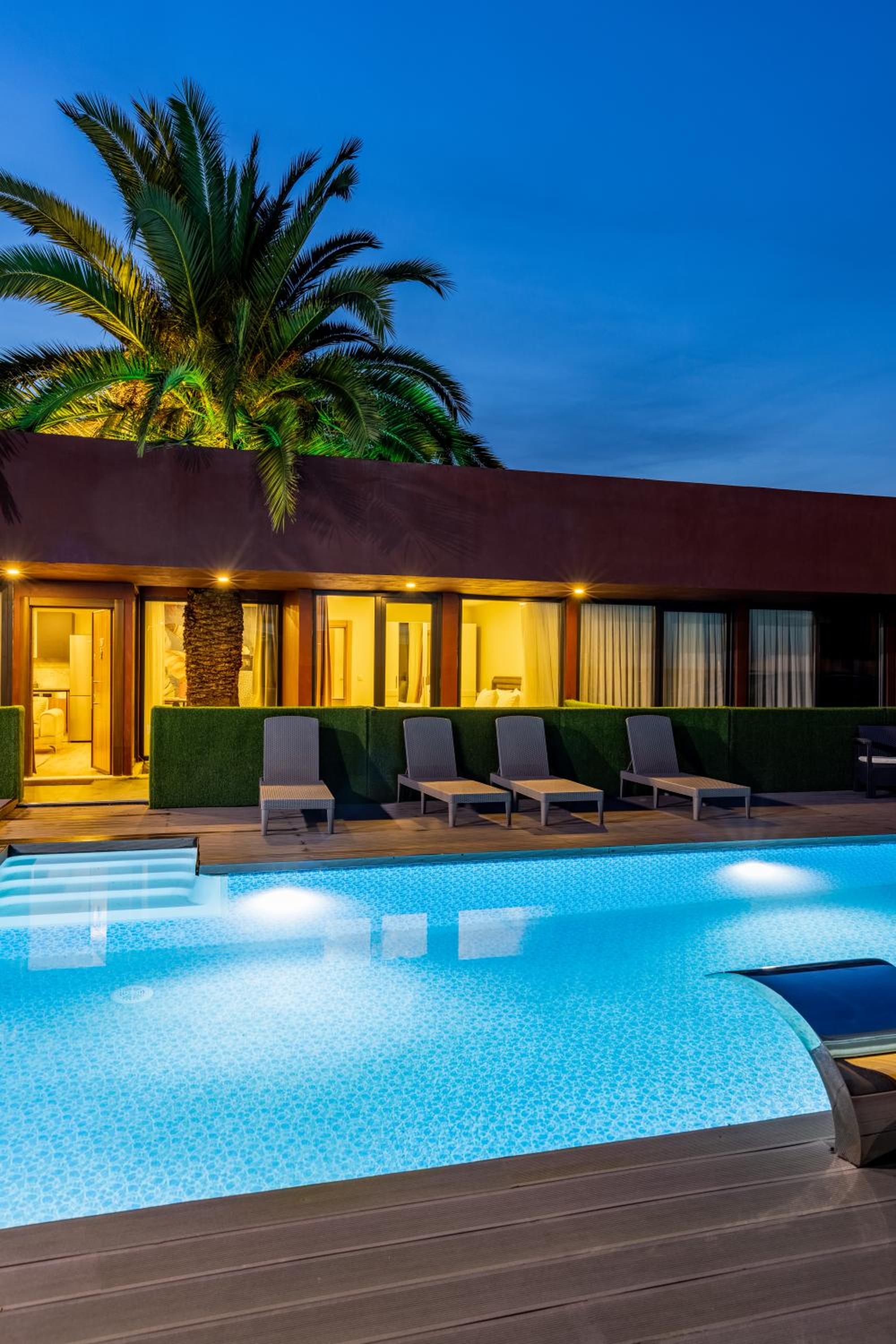 BayMari Suites Plus Florya - Image 11