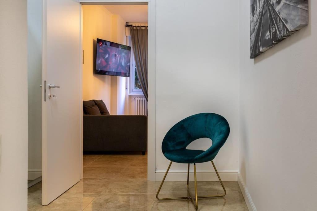 San Babila - Luxury Milanese Apartment