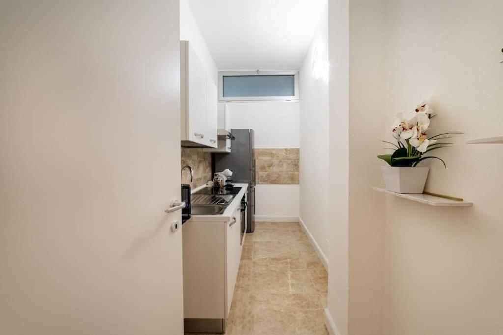 San Babila - Luxury Milanese Apartment