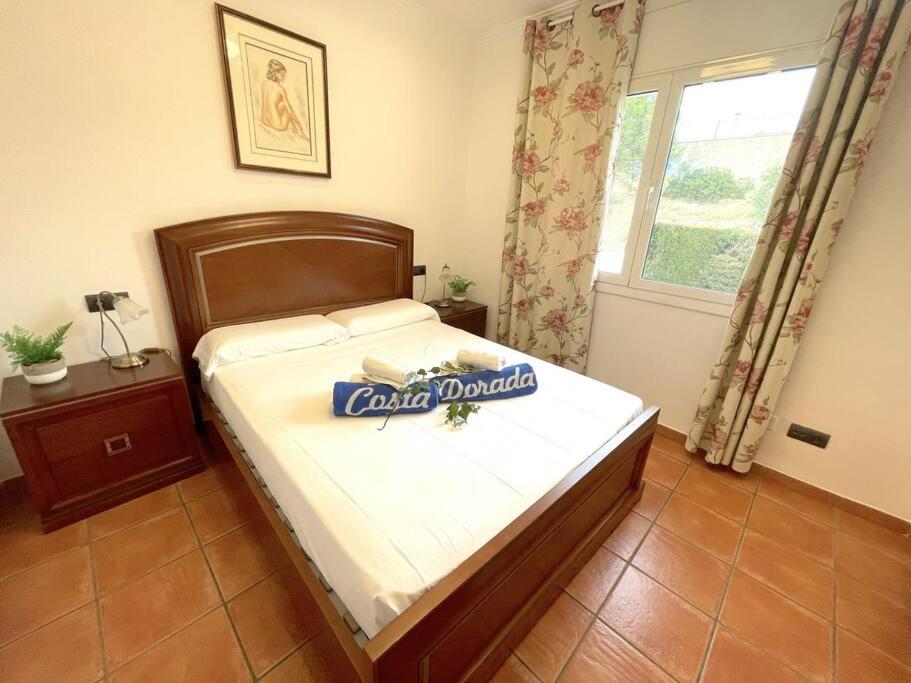 Arenda Mara villa con piscina privada jardín