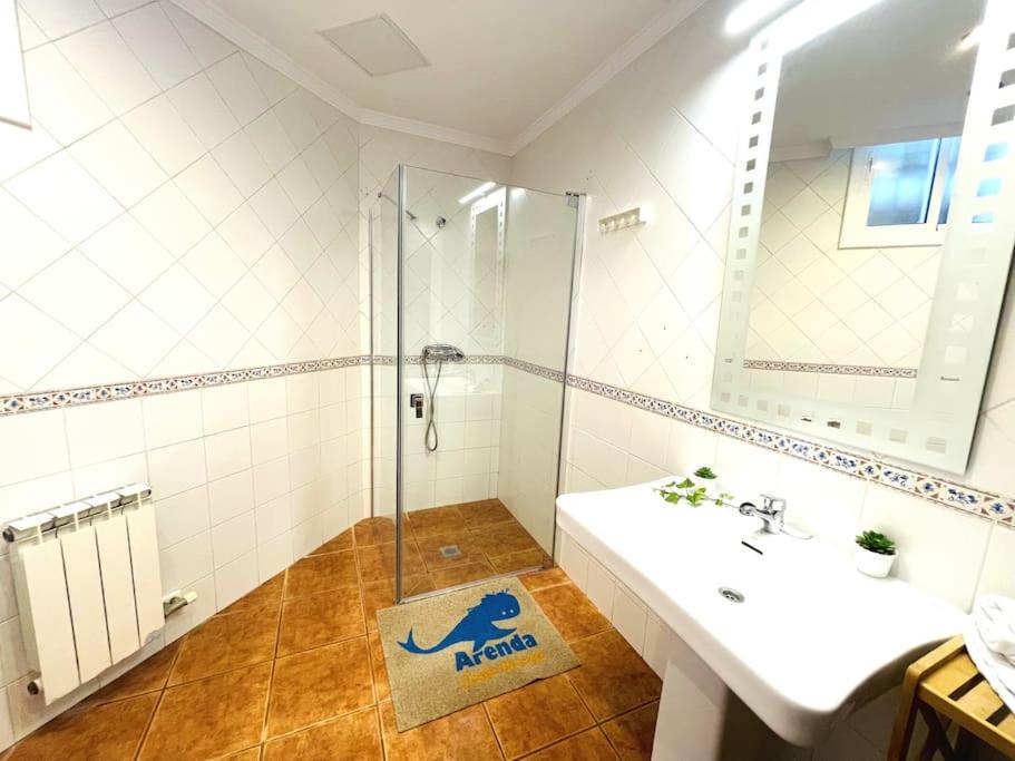 Arenda Mara villa con piscina privada jardín