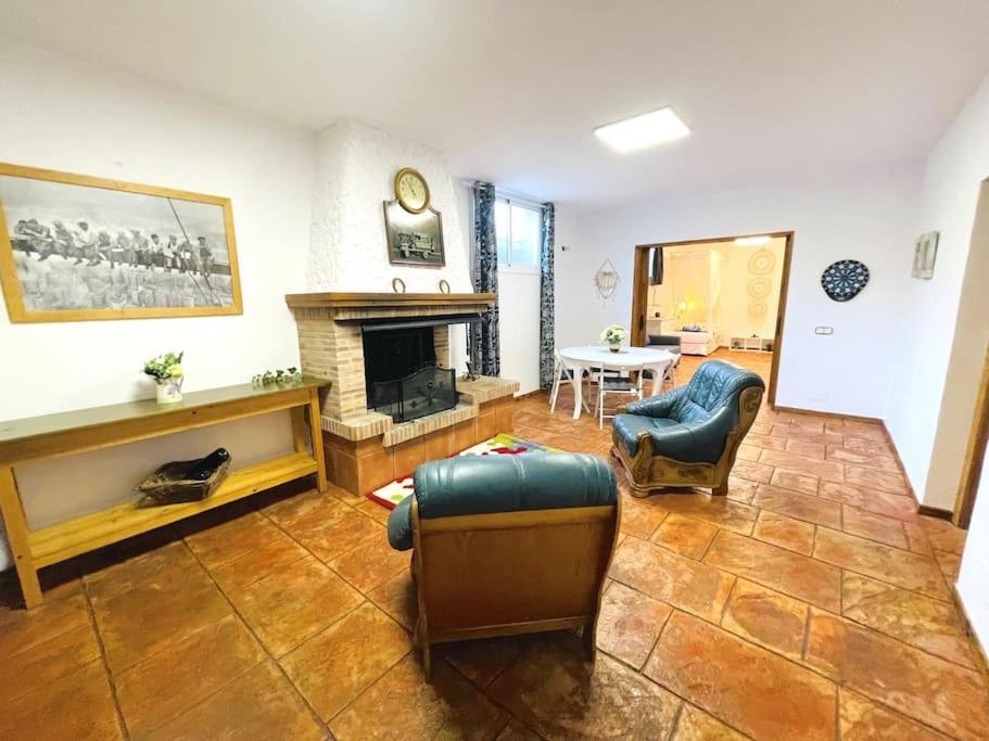 Arenda Mara villa con piscina privada jardín
