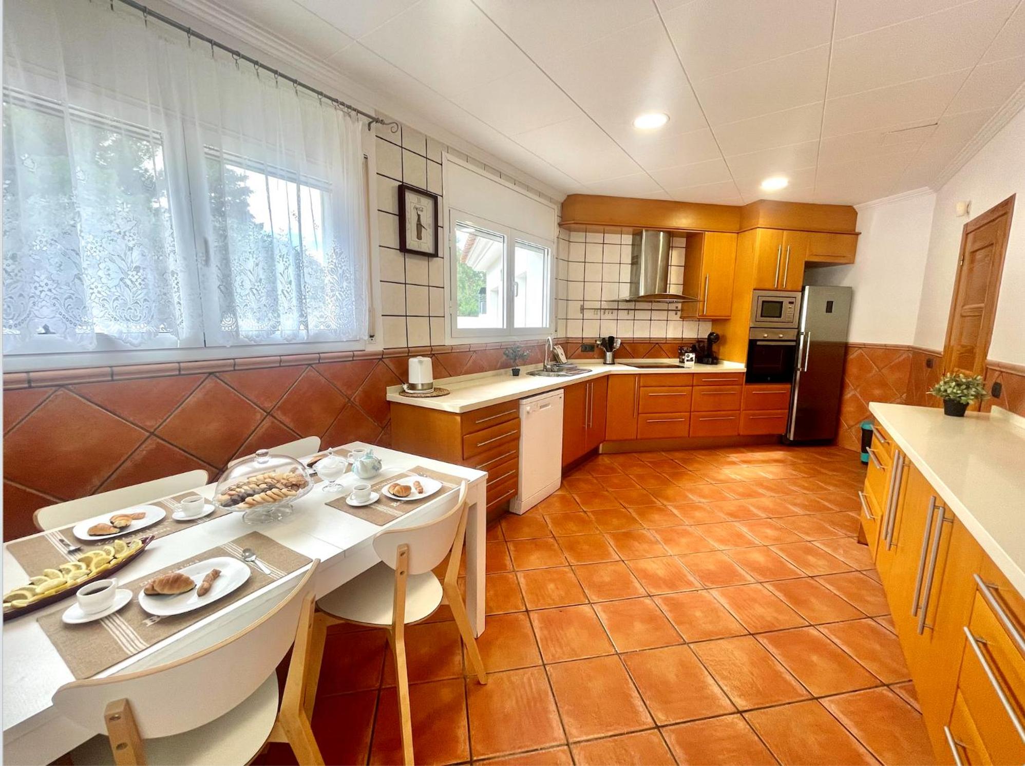Arenda Mara villa con piscina privada jardín