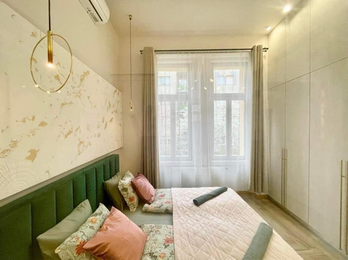 Logodi CASTLE Hill Apartment I FREE Parking I Self Check-in view 4