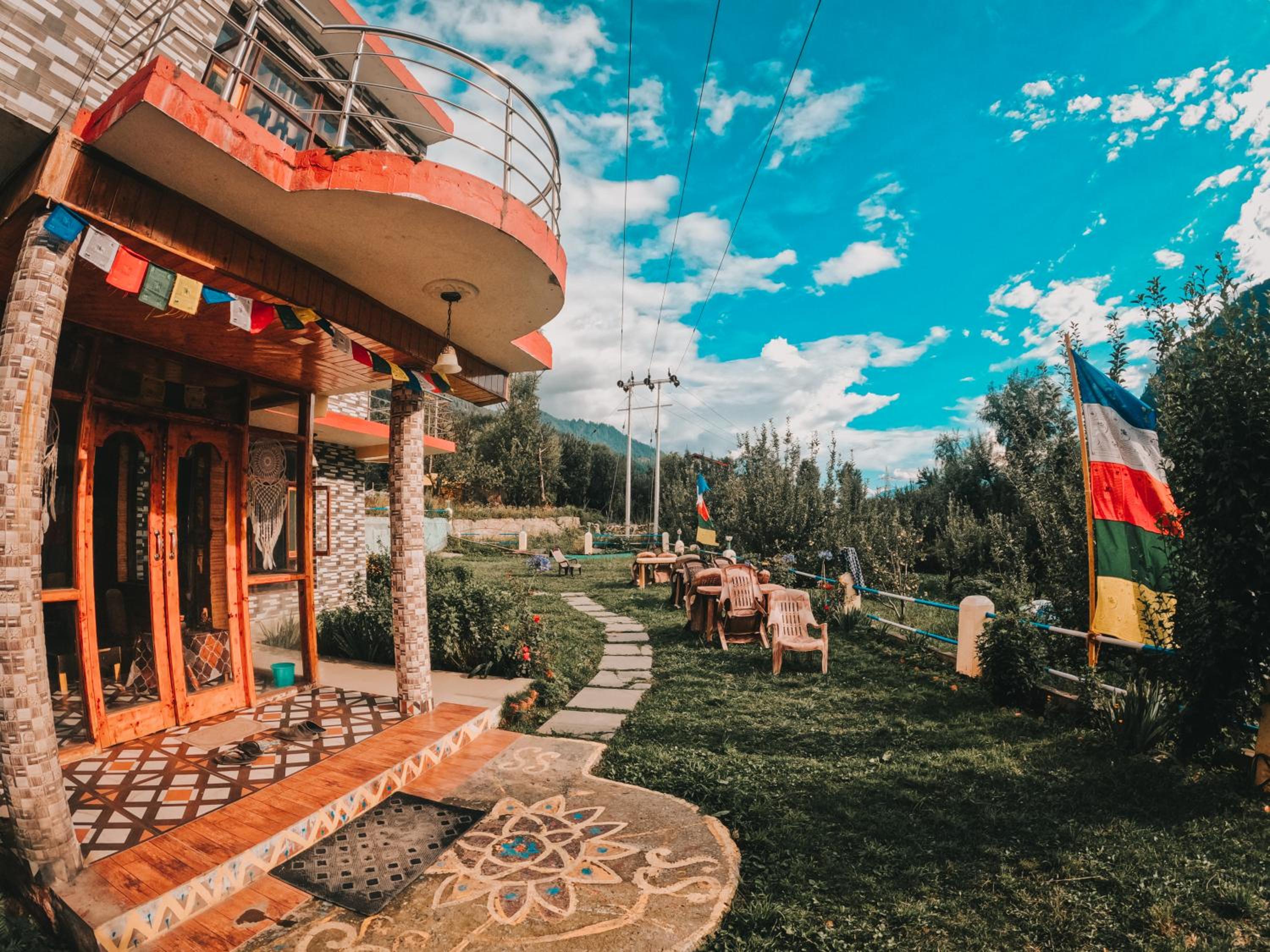 indian backpackers hostel view 3