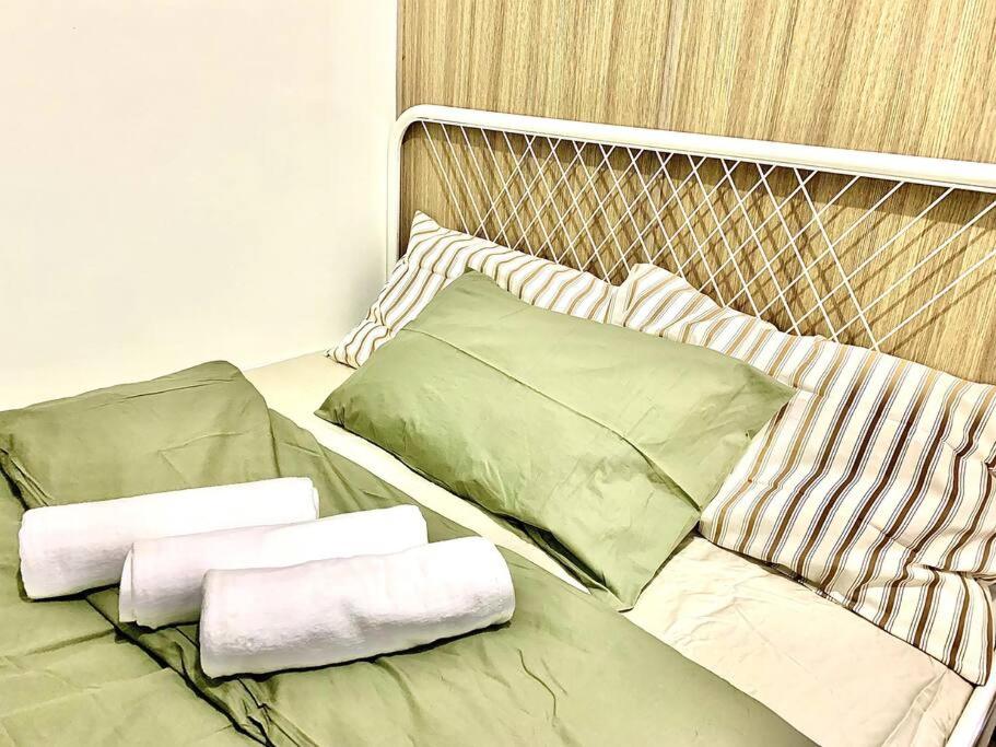 1BR Condo MOA, Shore 2 Residences, Pasay, NAIA Free Netflix view 3