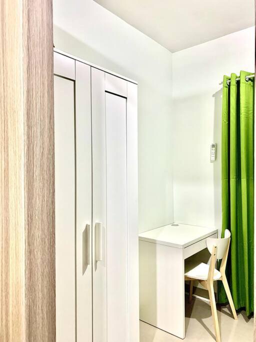 1BR Condo MOA, Shore 2 Residences, Pasay, NAIA Free Netflix view 4