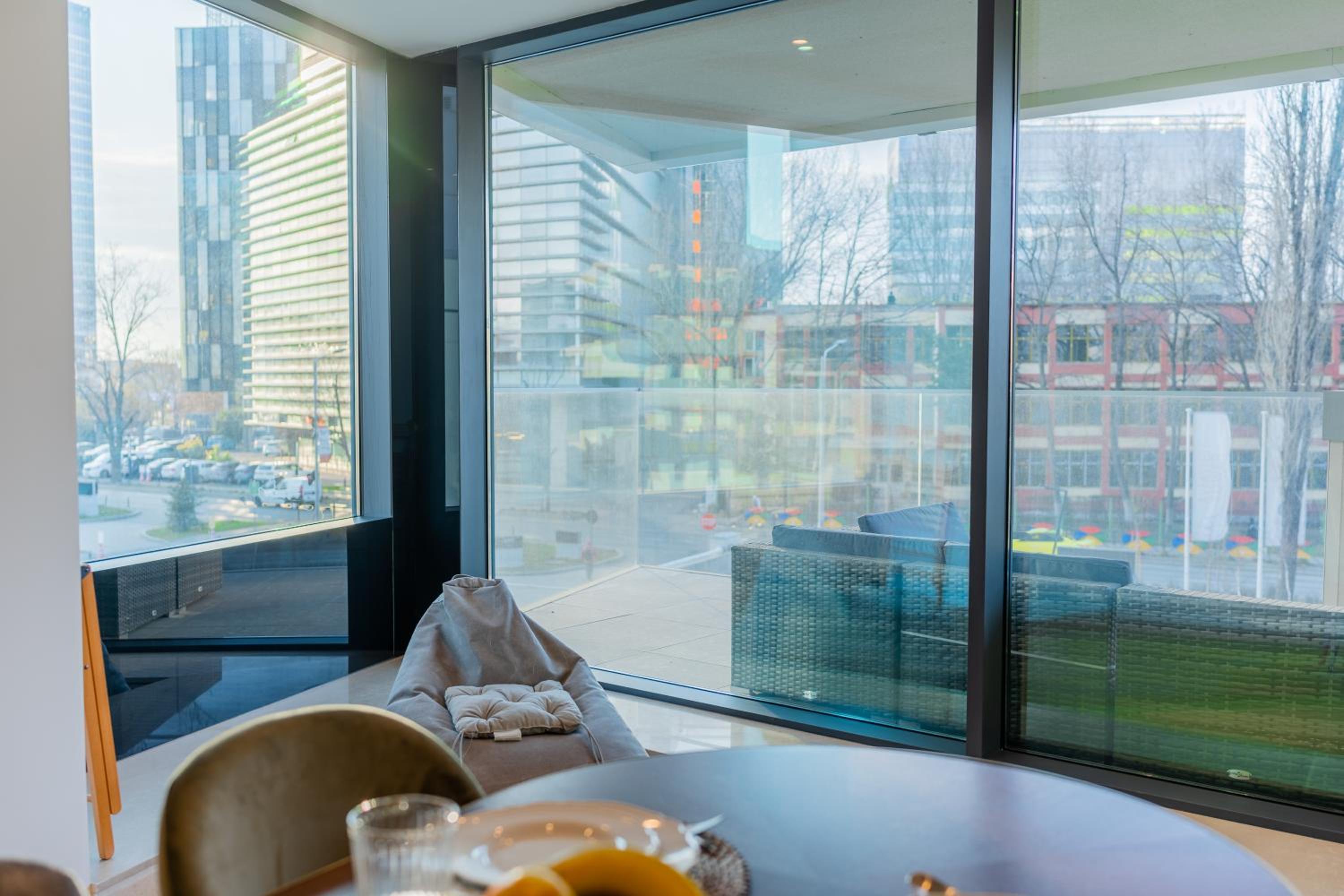 Designer Apartment in Aviatiei Tower