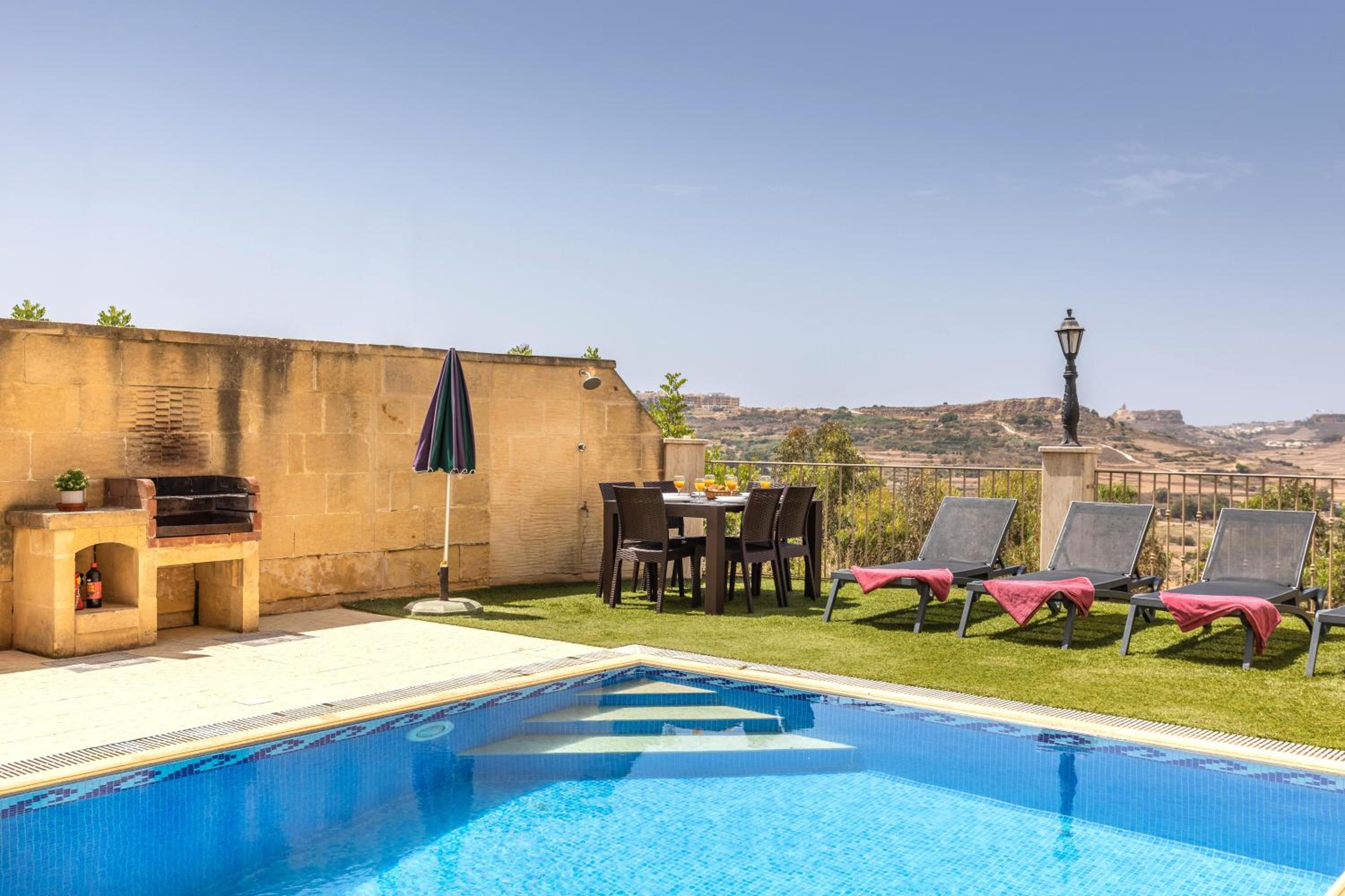 Ta Lucija Sleeps 4 with Private Pool view 4