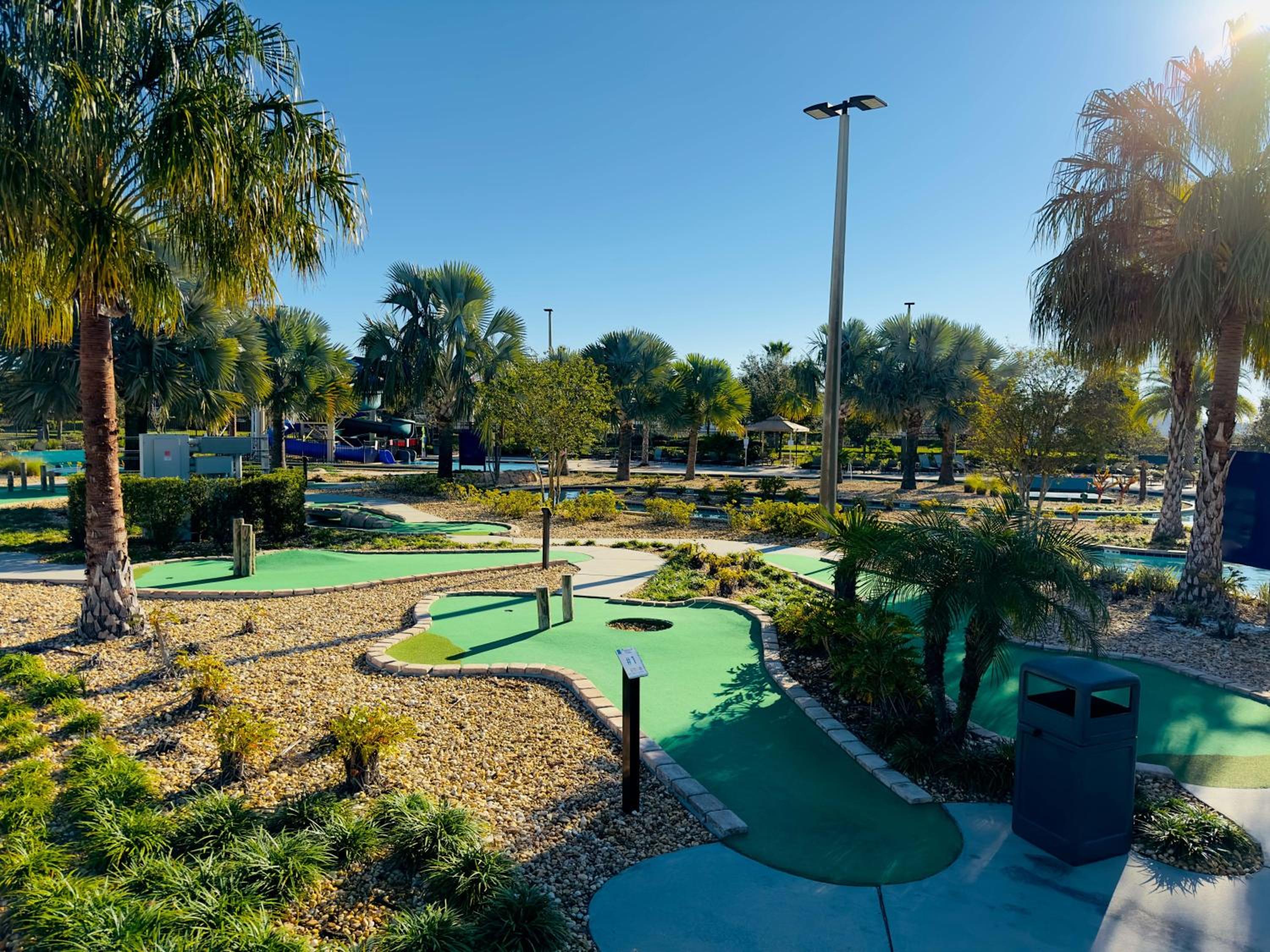 5BR Villa with Game Room and Spa, 12 Min to Disney
