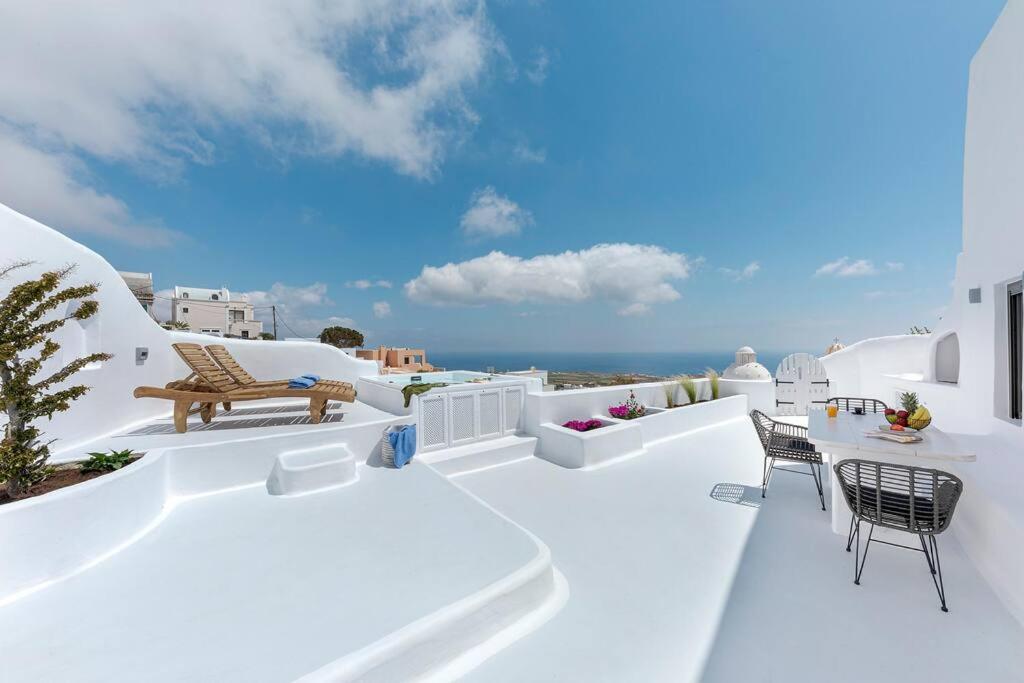 Aleanna Traditional Villa Fira