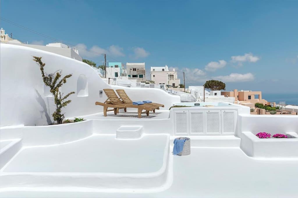 Aleanna Traditional Villa Fira