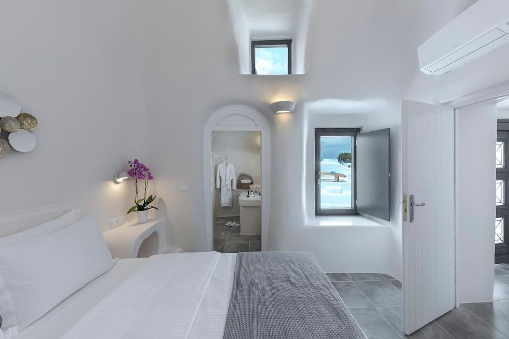 Aleanna Traditional Villa Fira