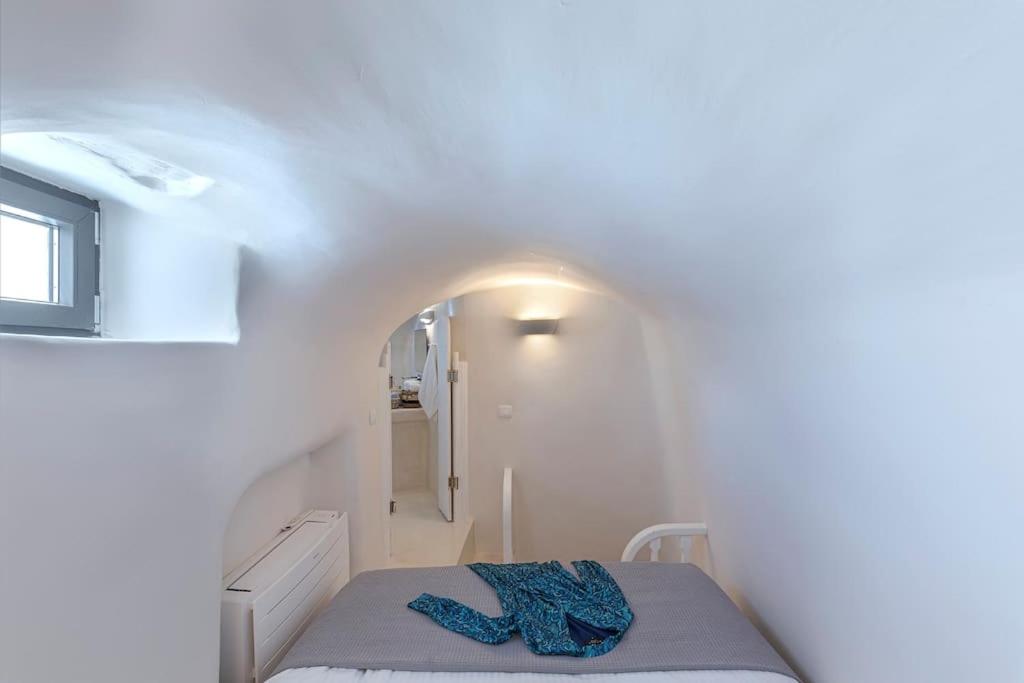 Aleanna Traditional Villa Fira