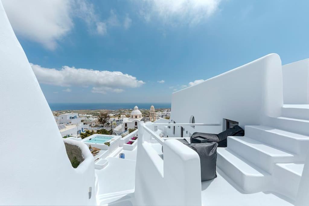 Aleanna Traditional Villa Fira