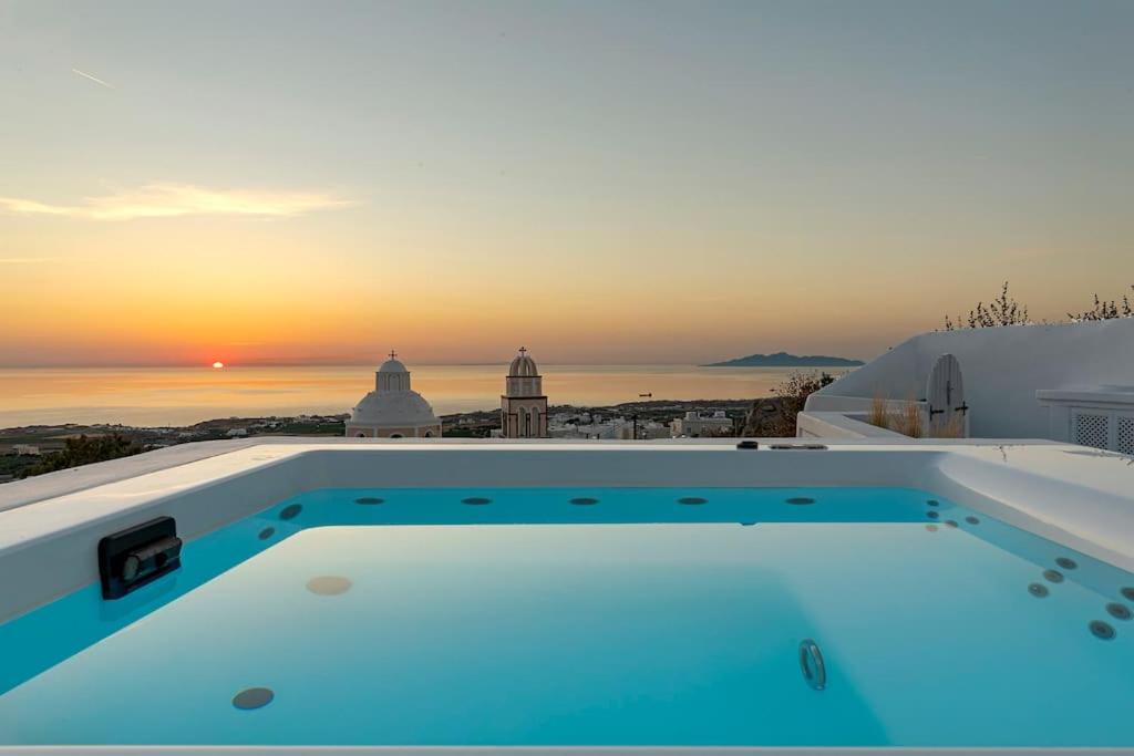 Aleanna Traditional Villa Fira