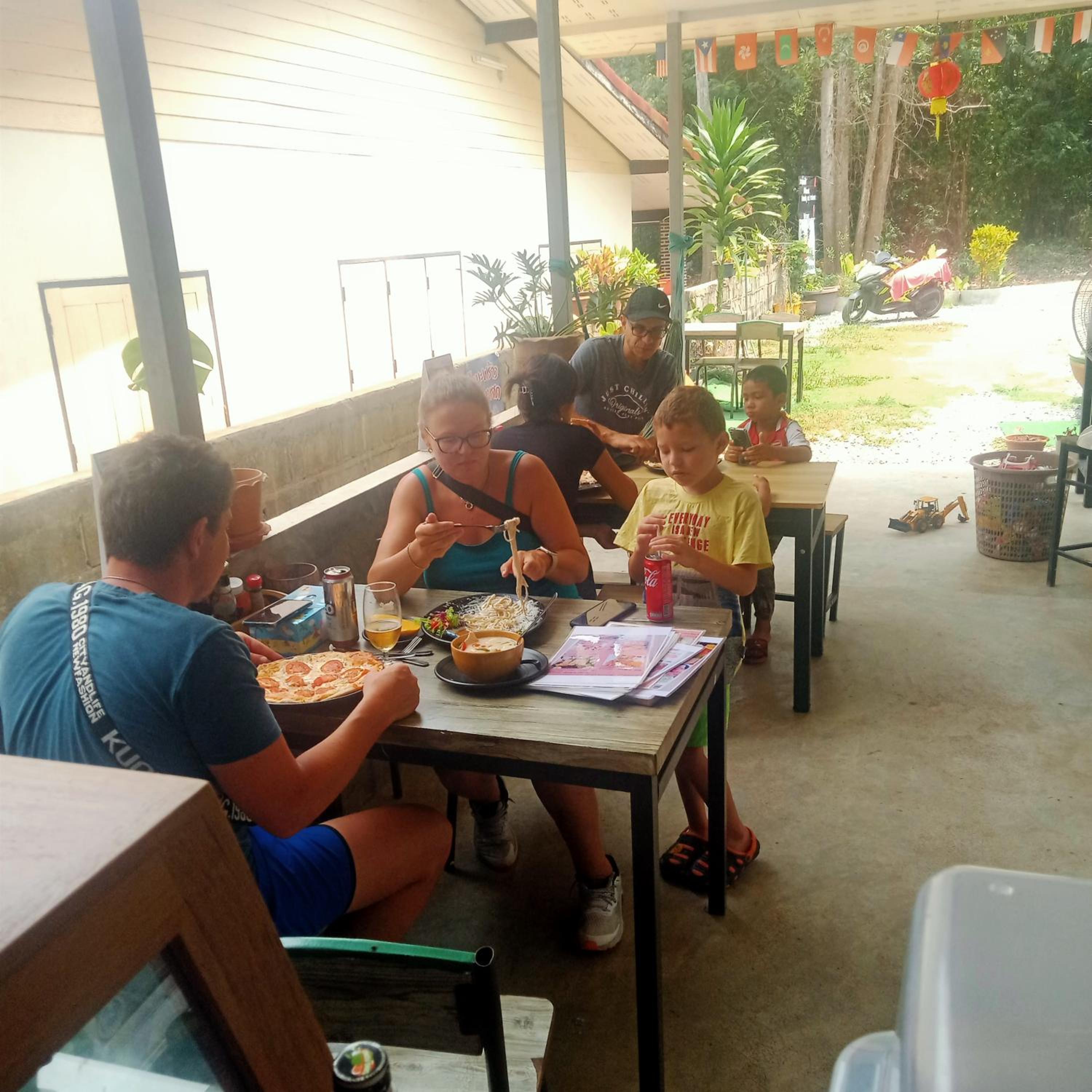 dining