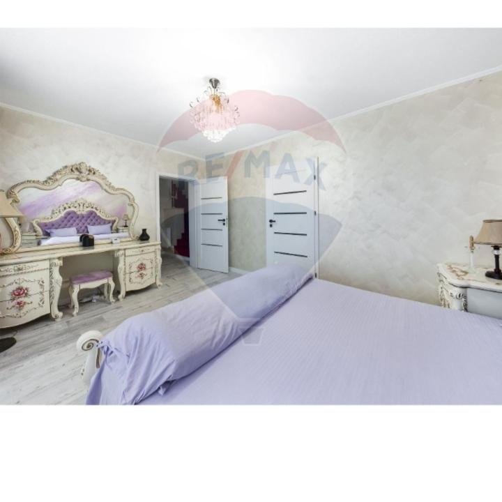 RAX Panoramic House view 3