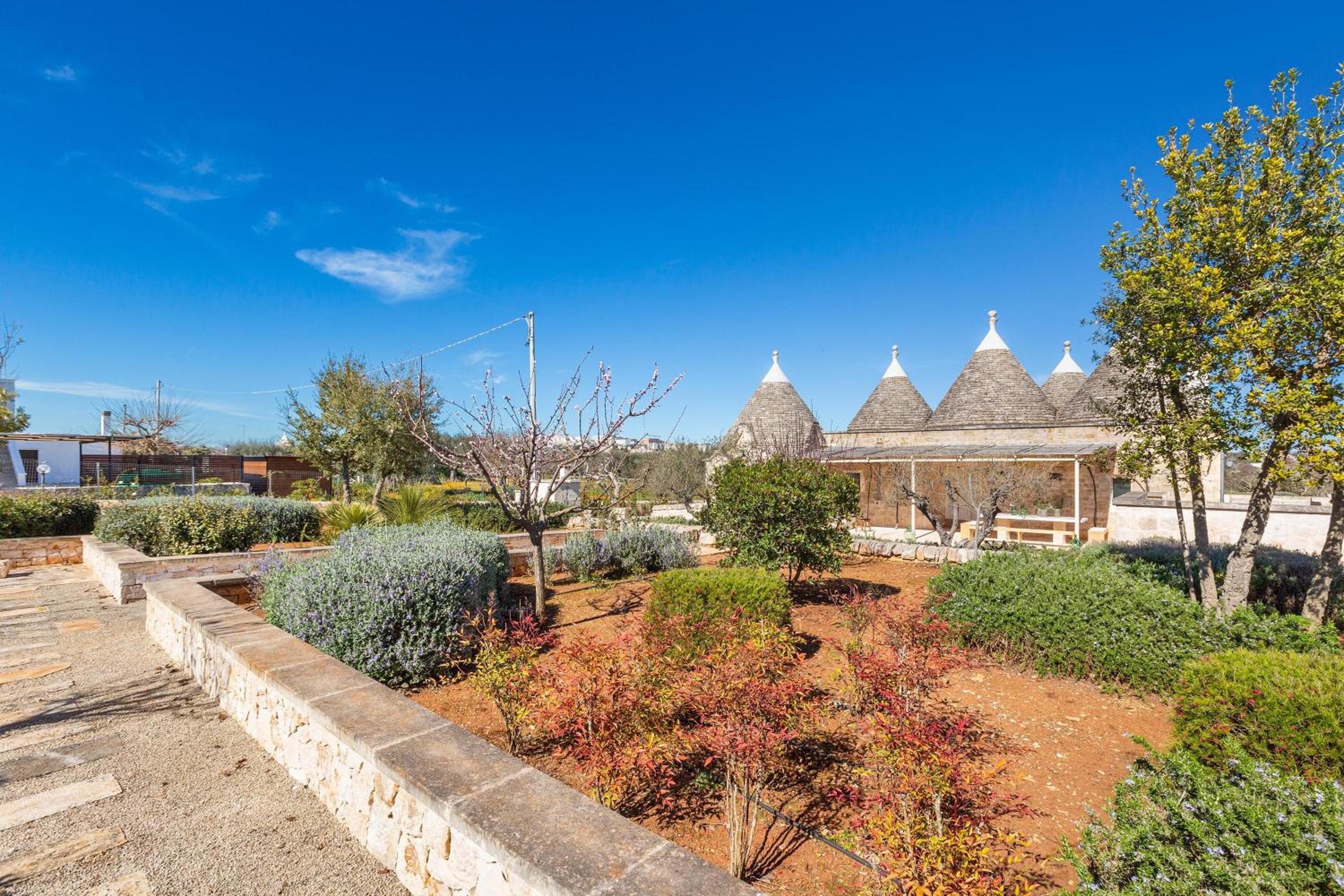 Trulli Almaviva by Perle di Puglia