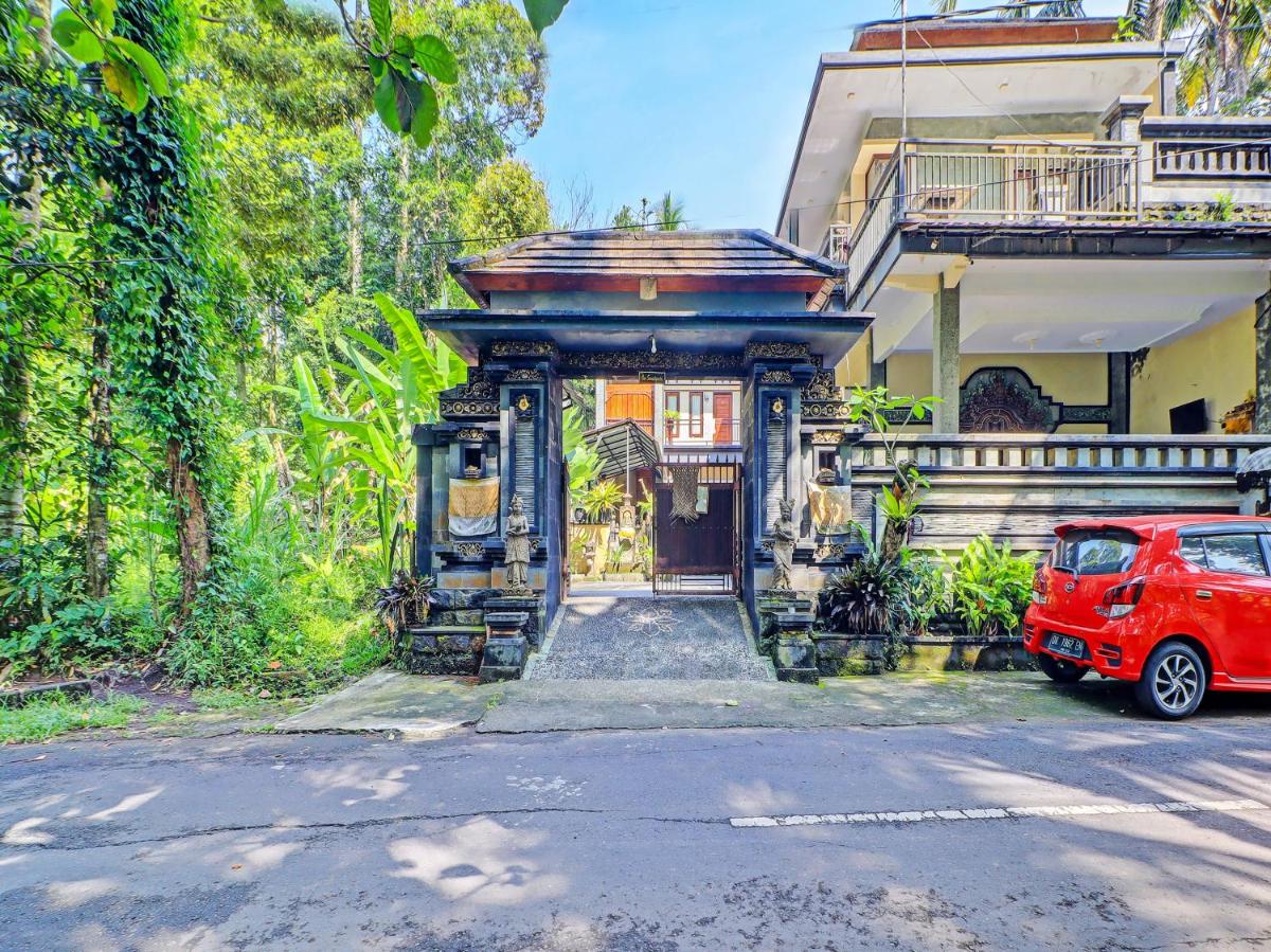 OYO 92438 Nugraha Stay Near Sangeh Monkey Forest