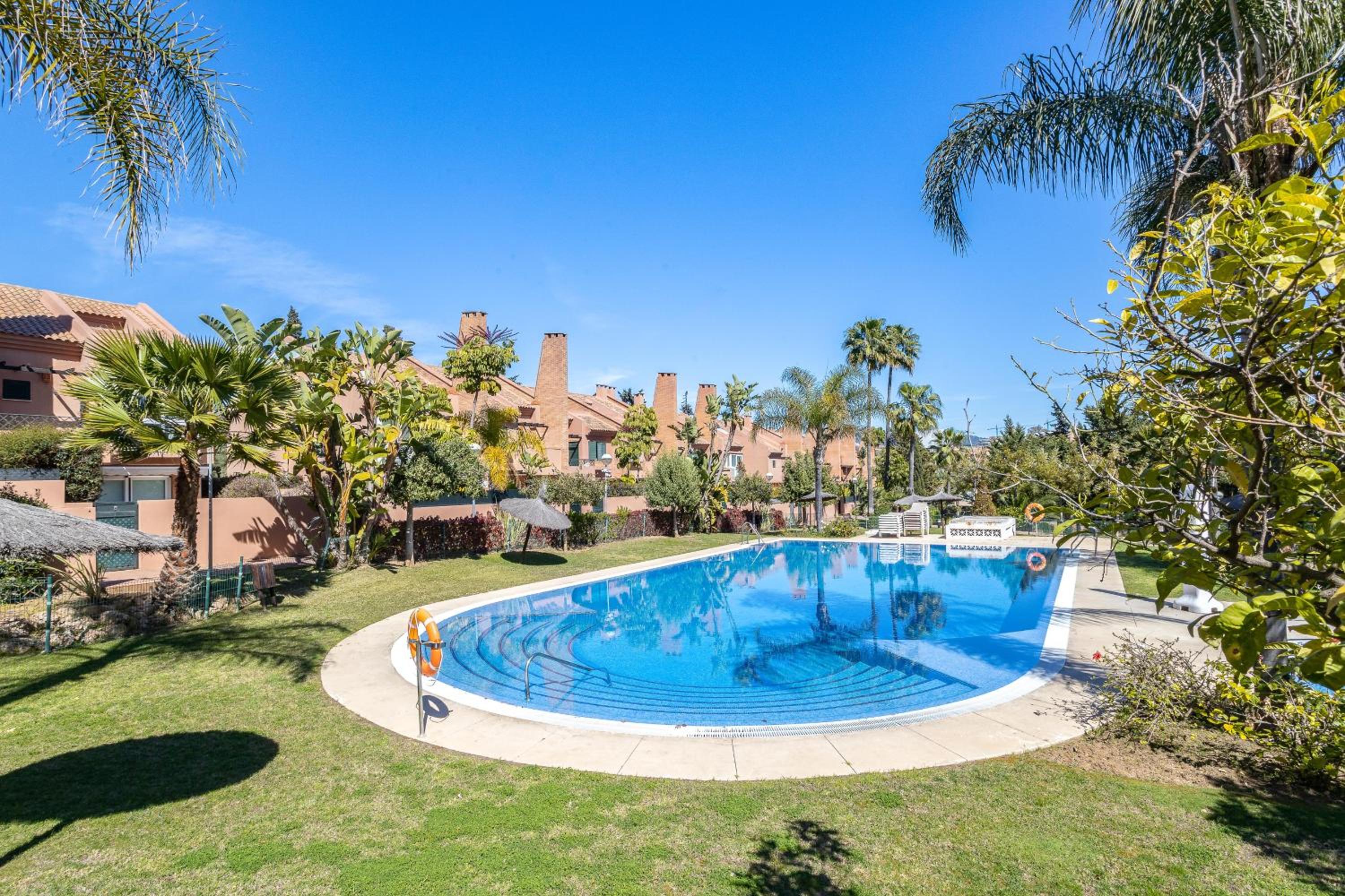 OleHolidays Adosado Mediterraneo Los Monteros 100 m playa