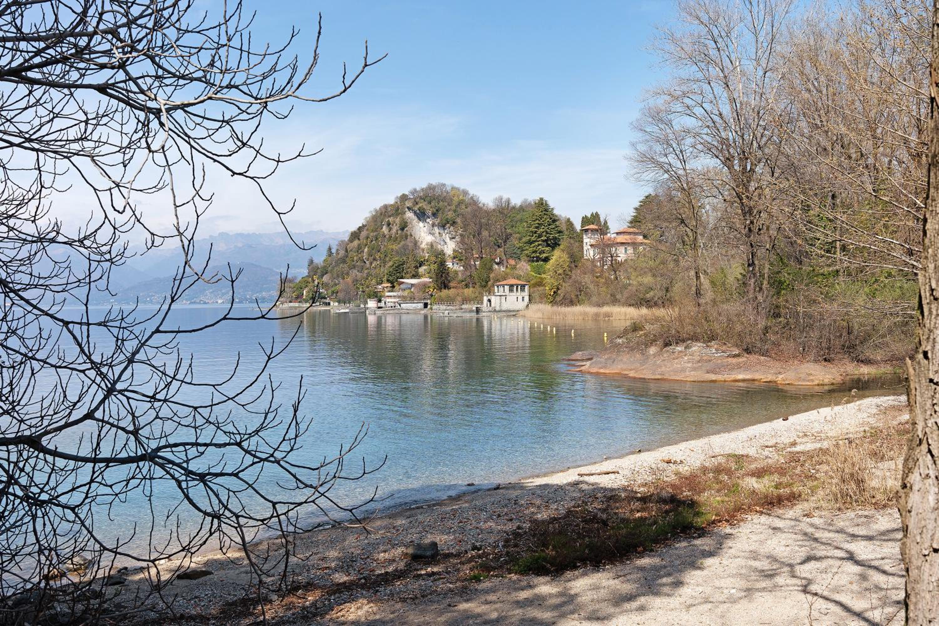 Maison del Sasso Lago Maggiore view 5