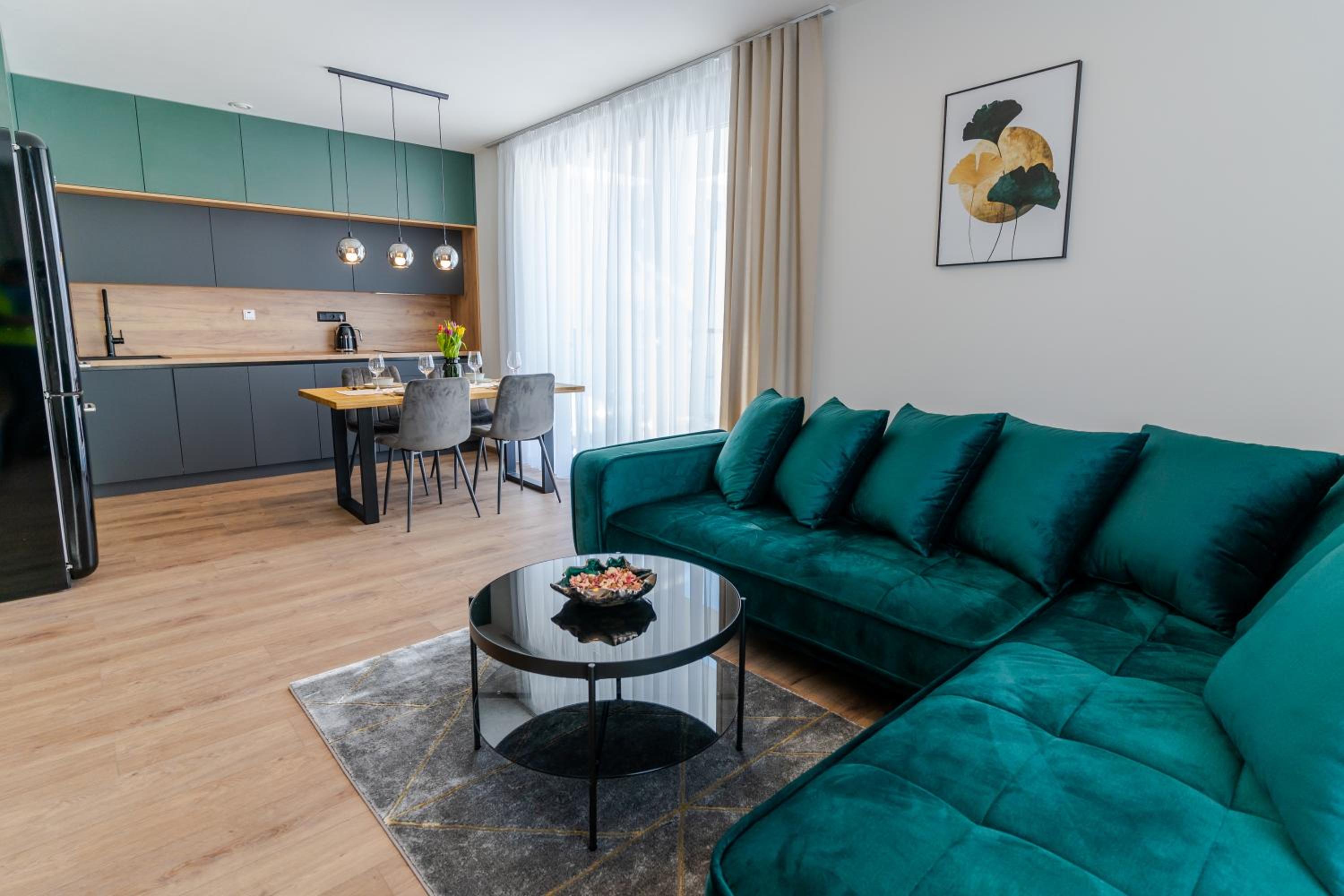 Avocado apartment Victory port