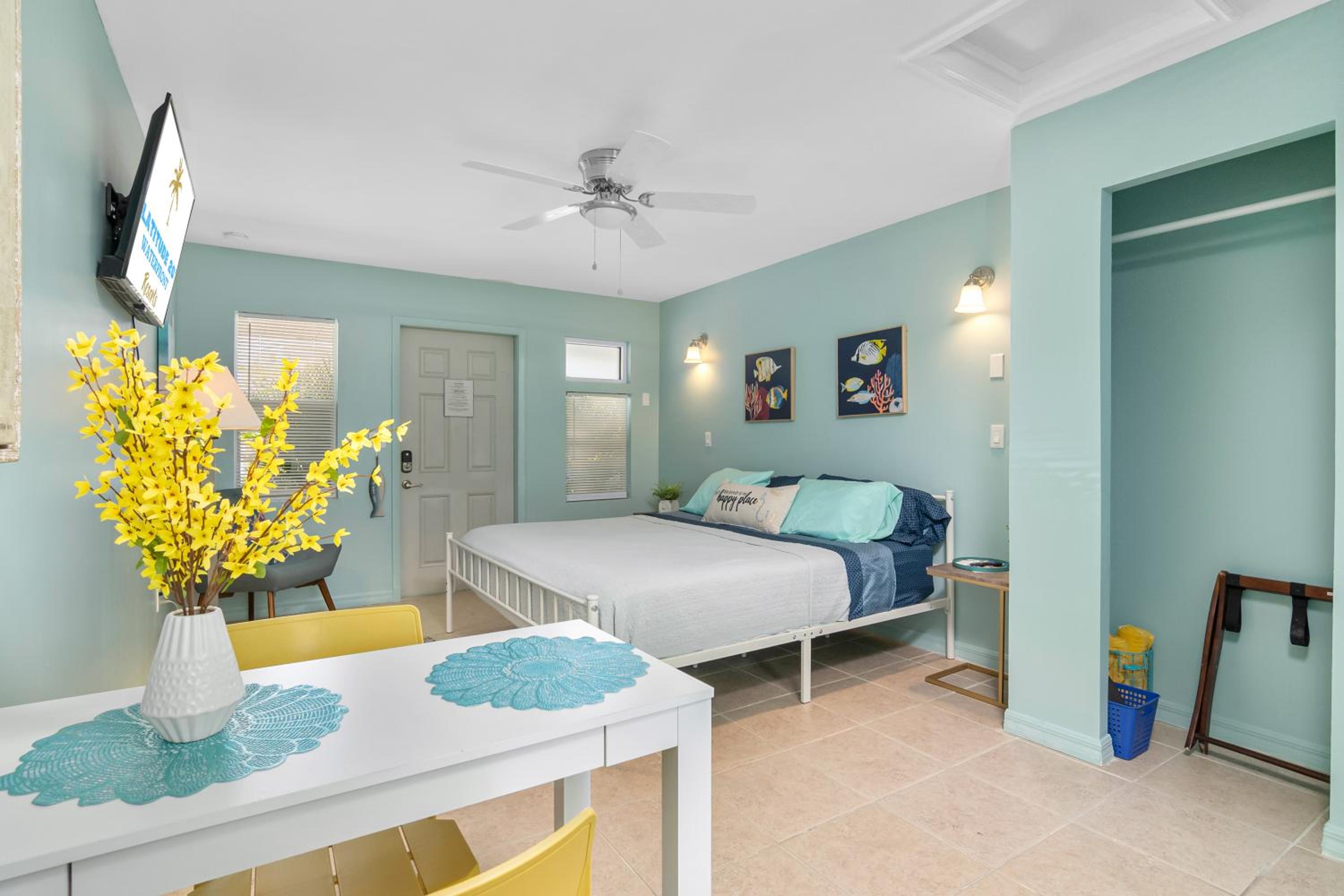 Latitude 26 Waterfront Boutique Resort - Bonita Springs