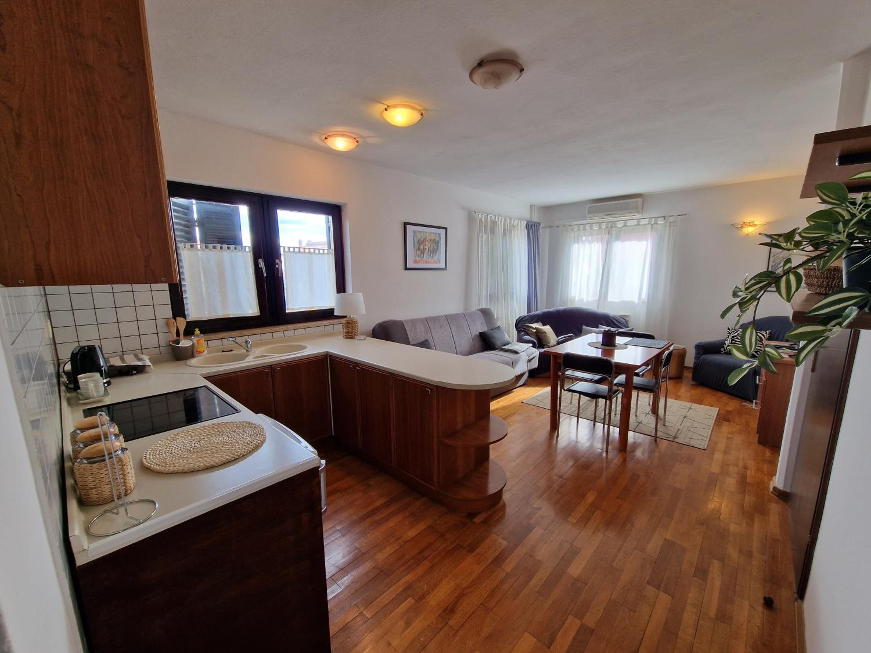 Apartments Katarina near beach view 4