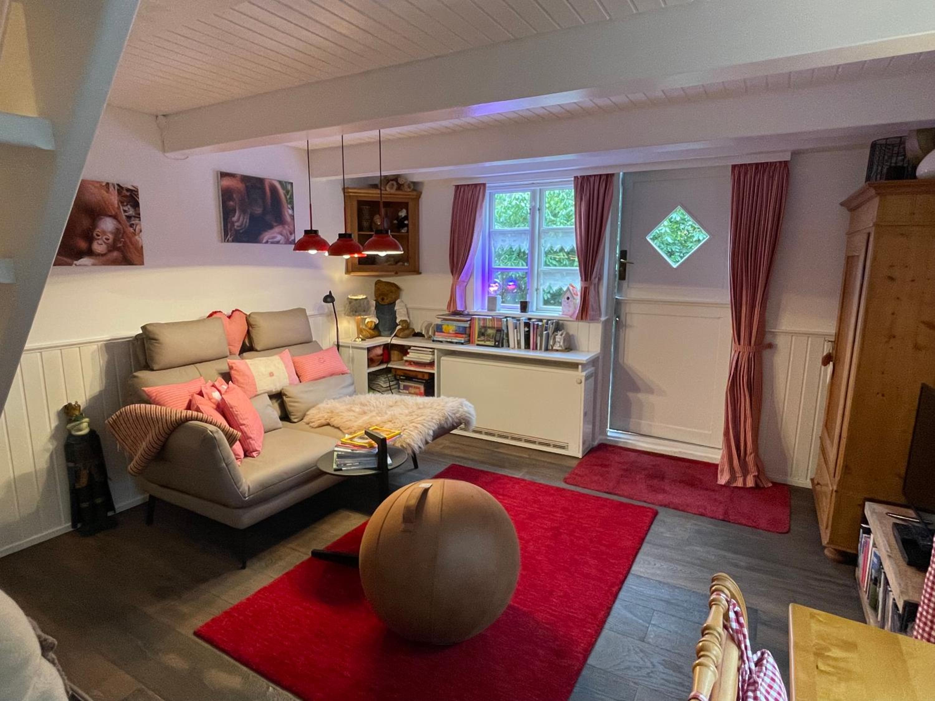 Ferienhaus unter Reet im Heidedorf Sankt Dionys bei Lüneburg