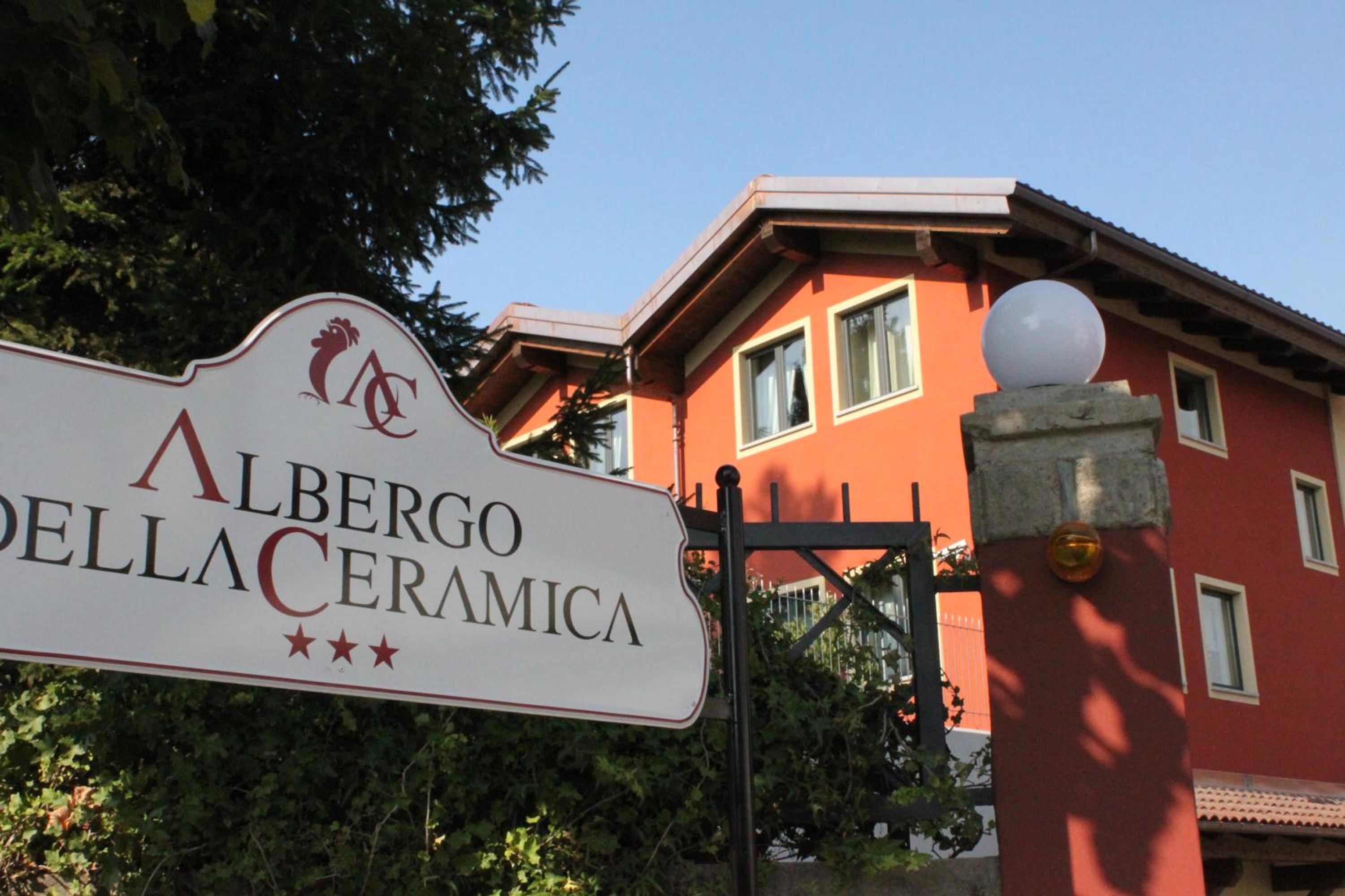 Hotel Albergo della Ceramica - Image 1
