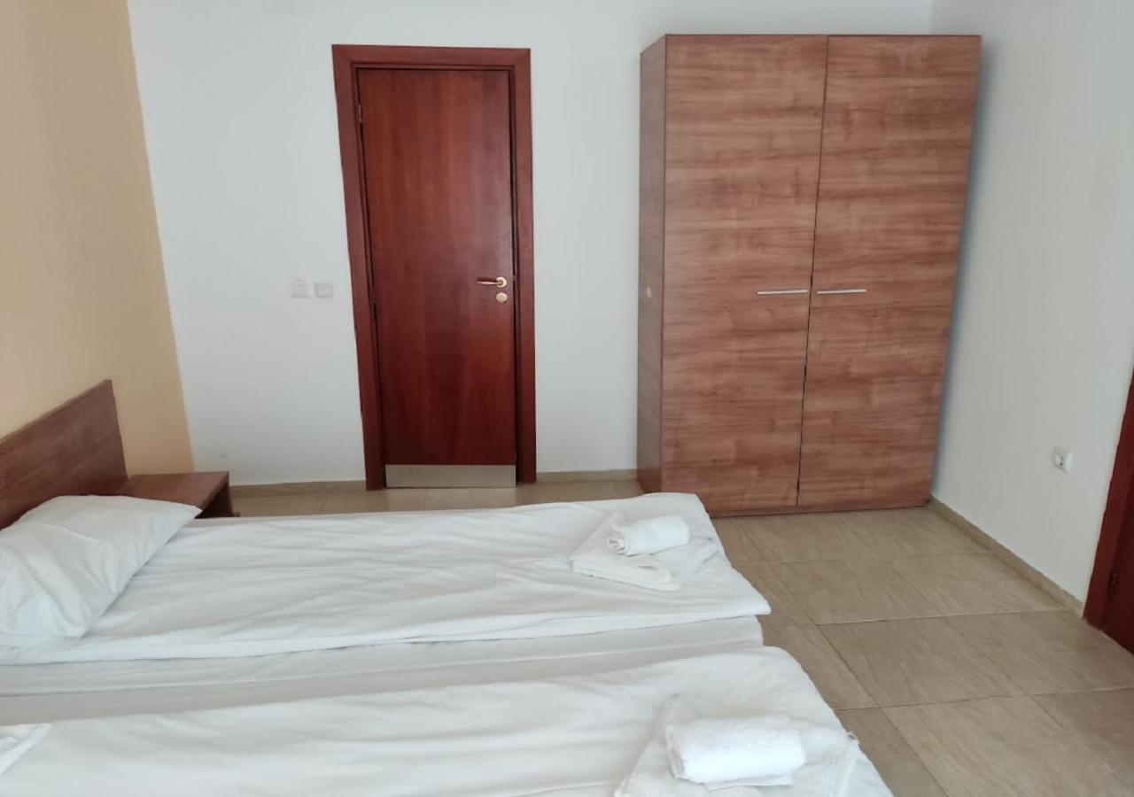 Debbies 2 bed apart with pool and garden views view 2