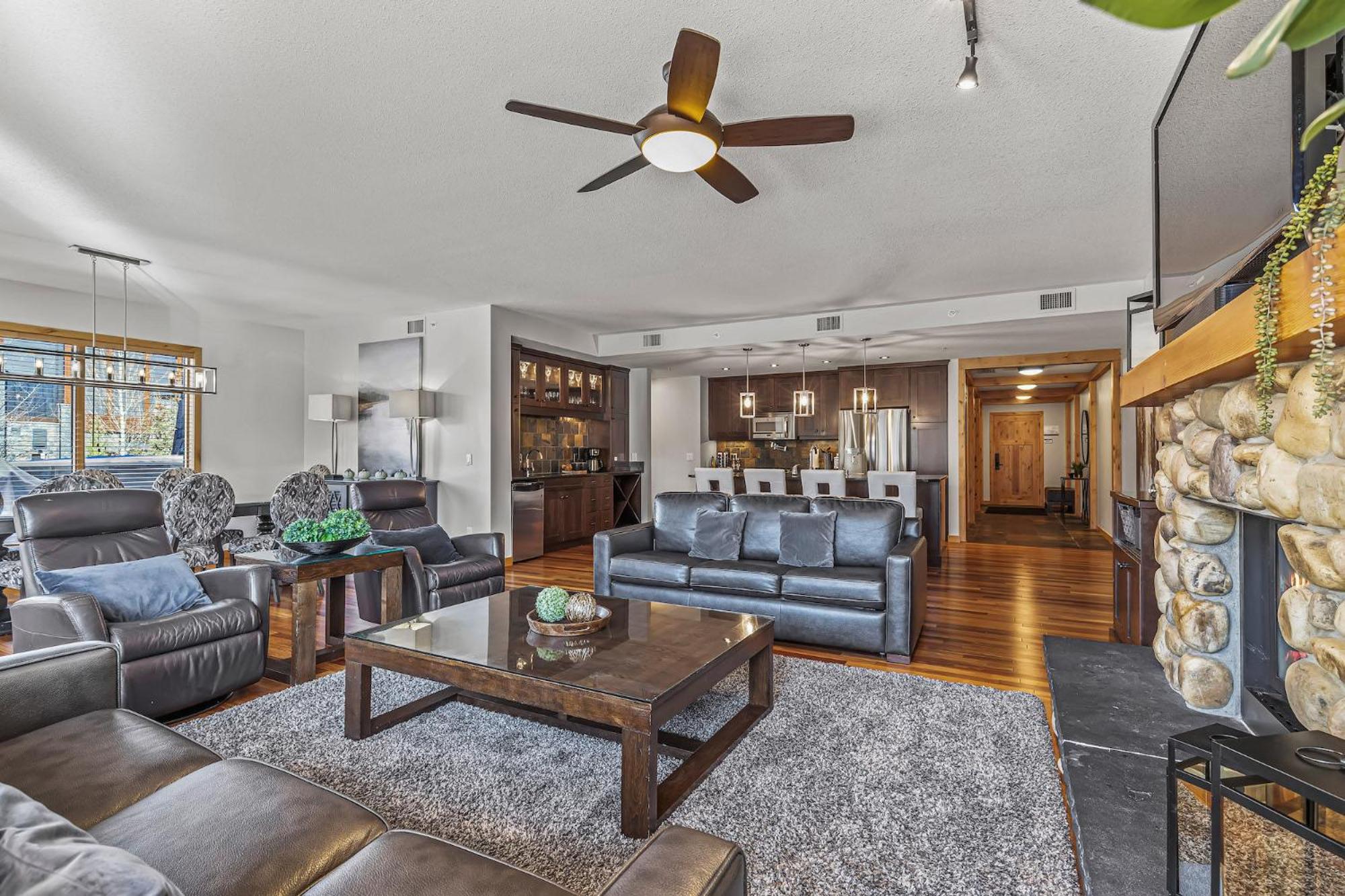 3 Bedroom Condo by Canadian Rockies Vacation Rentals