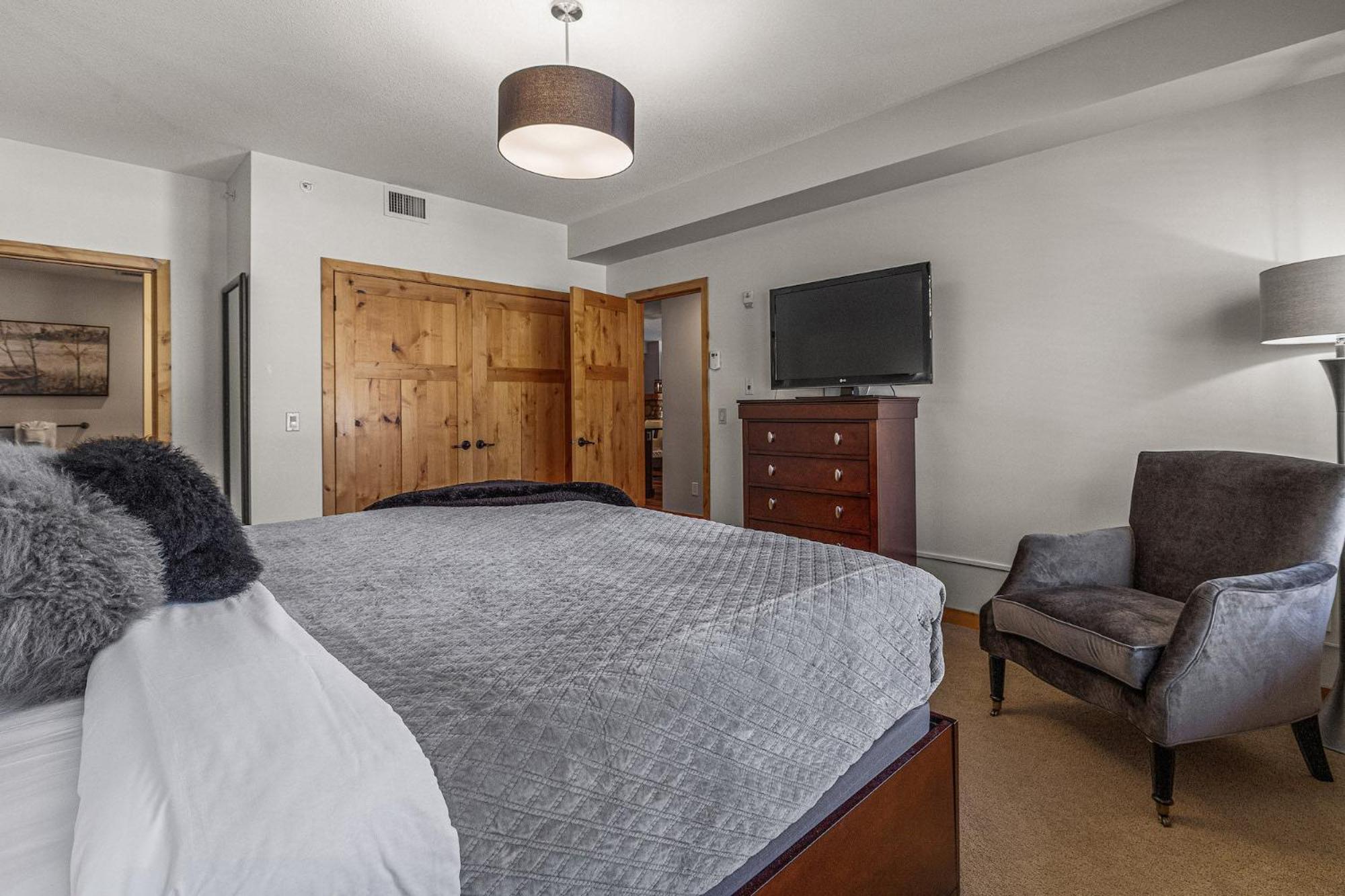 3 Bedroom Condo by Canadian Rockies Vacation Rentals