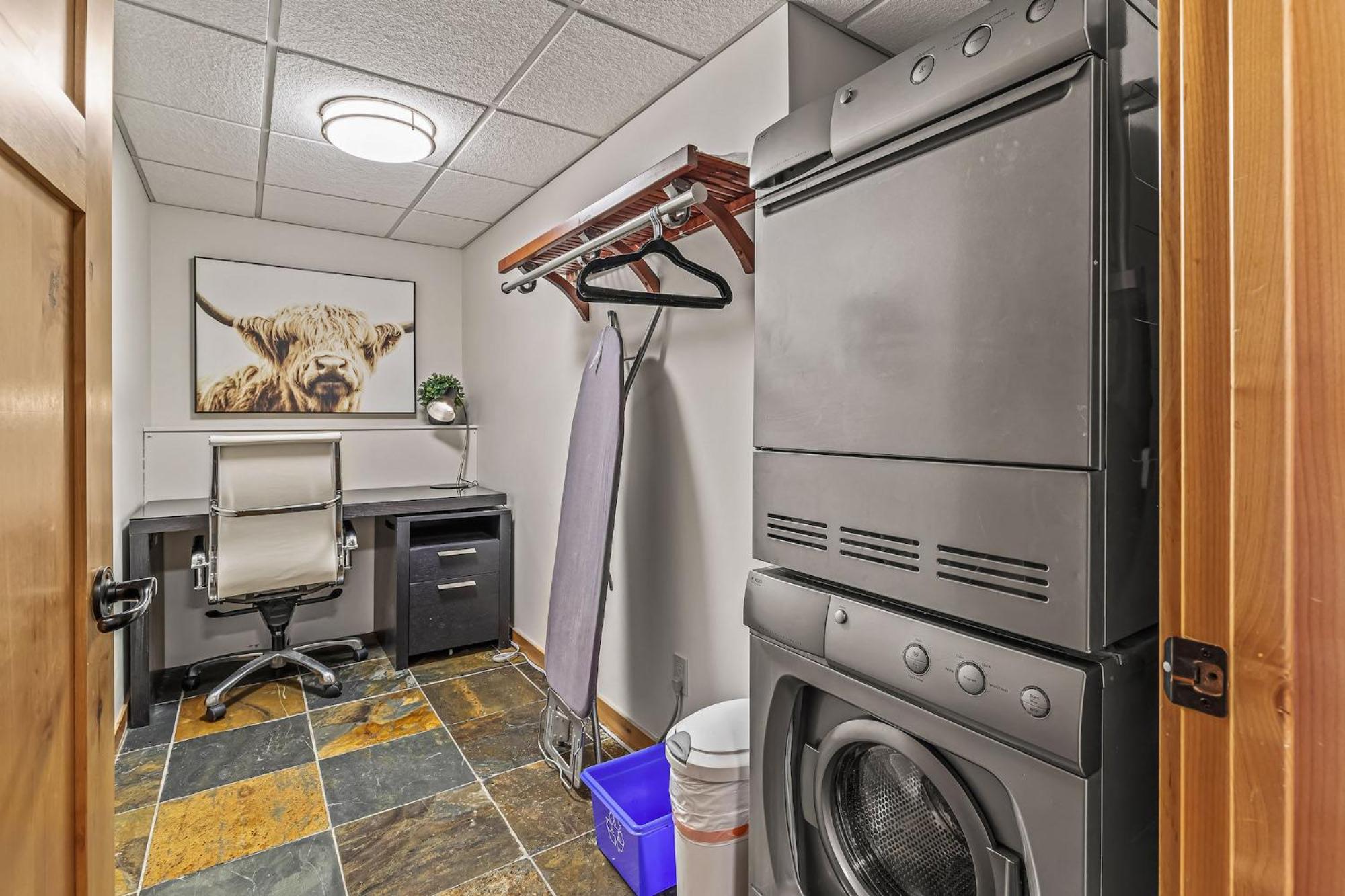 3 Bedroom Condo by Canadian Rockies Vacation Rentals