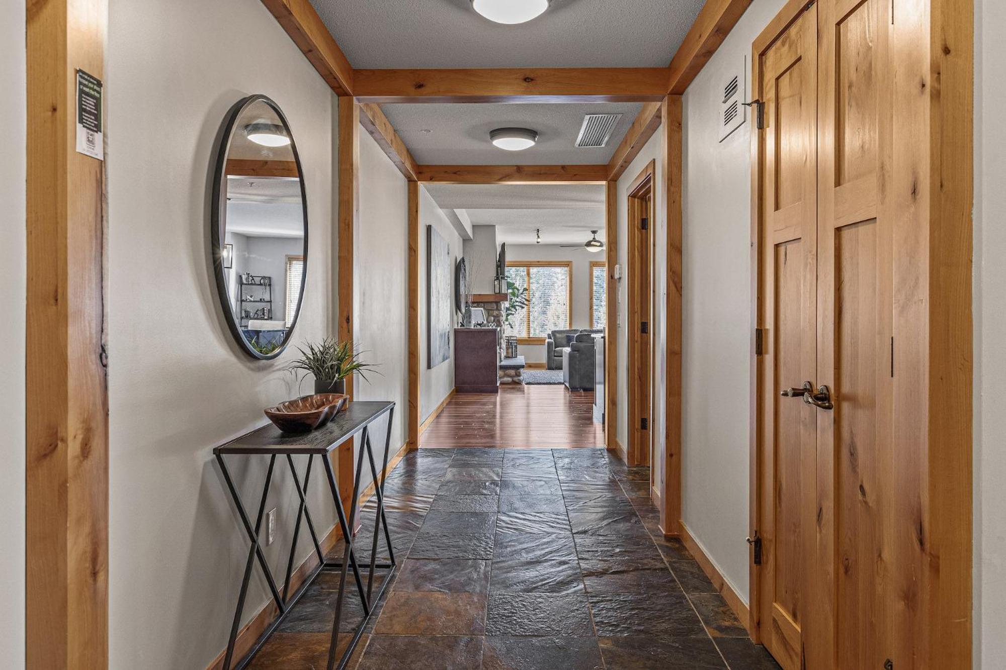 3 Bedroom Condo by Canadian Rockies Vacation Rentals