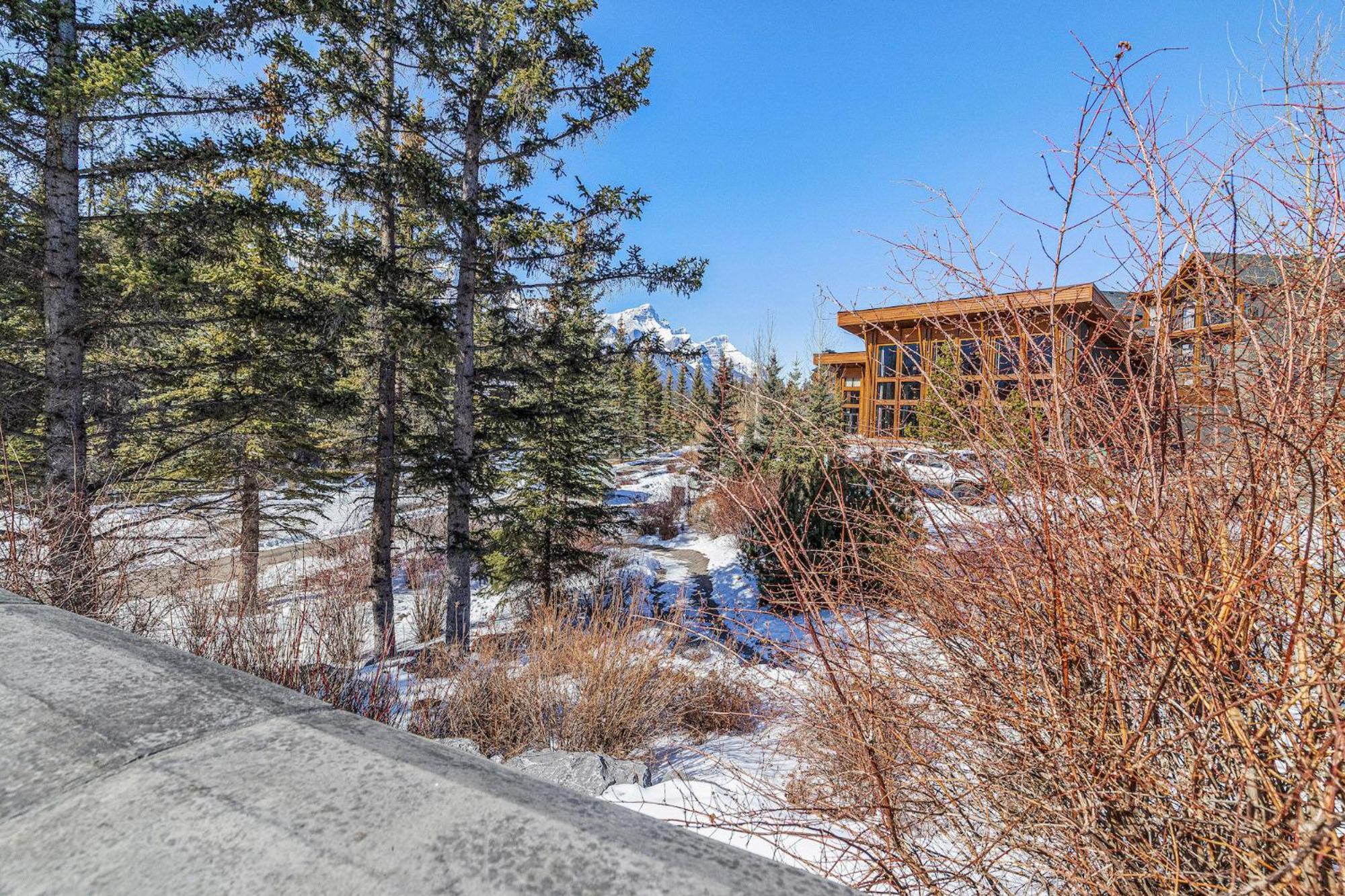 3 Bedroom Condo by Canadian Rockies Vacation Rentals
