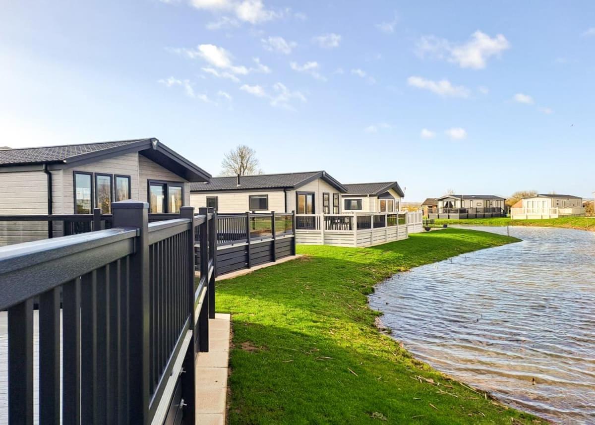 Helsey Farm Cottages