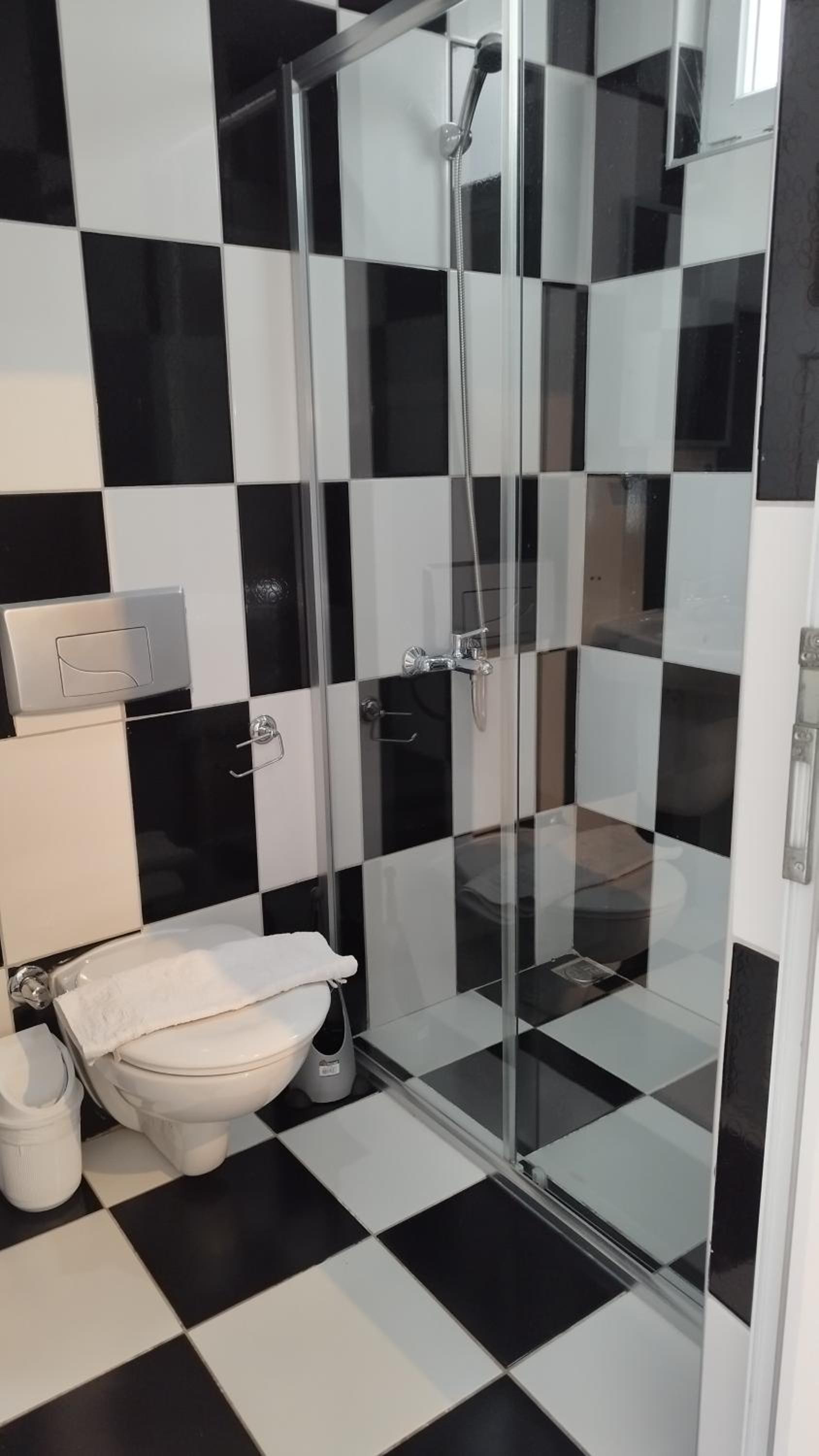 Cemils Guest House