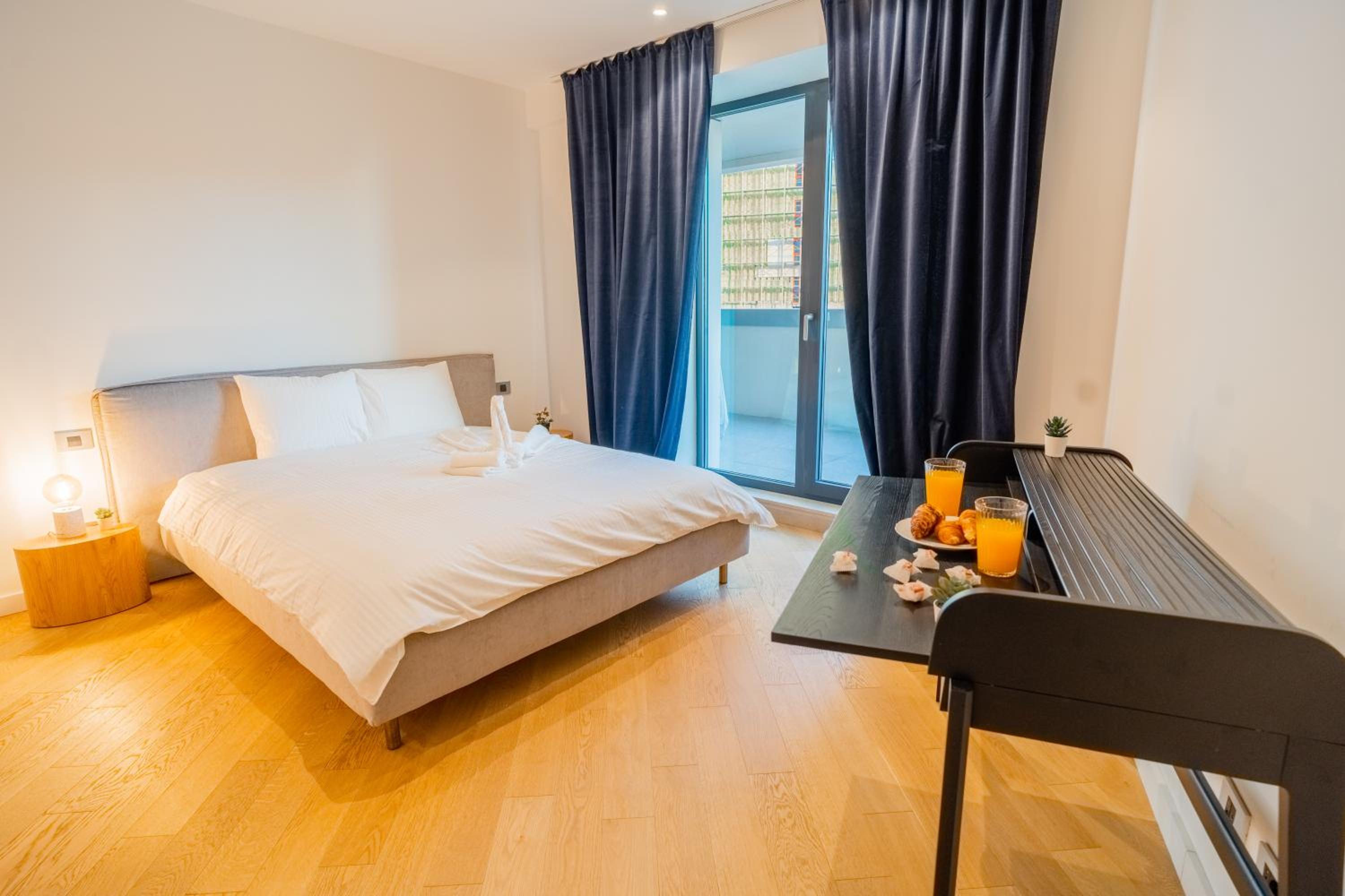 Designer Apartment in Aviatiei Tower