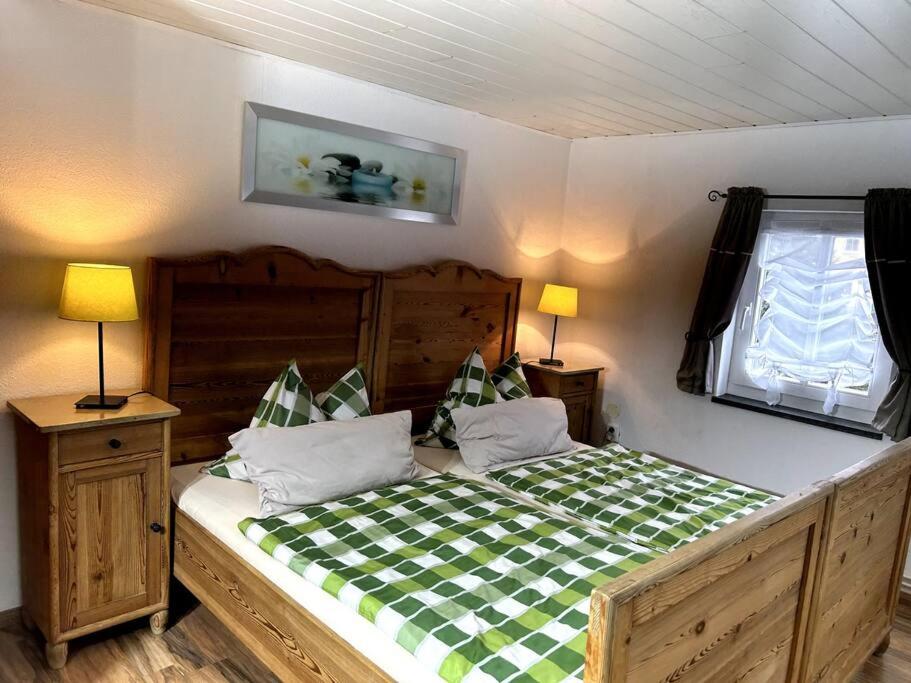 Romantische Ferienwohnung Marie - Historisches Flair und Infrarot-Sauna