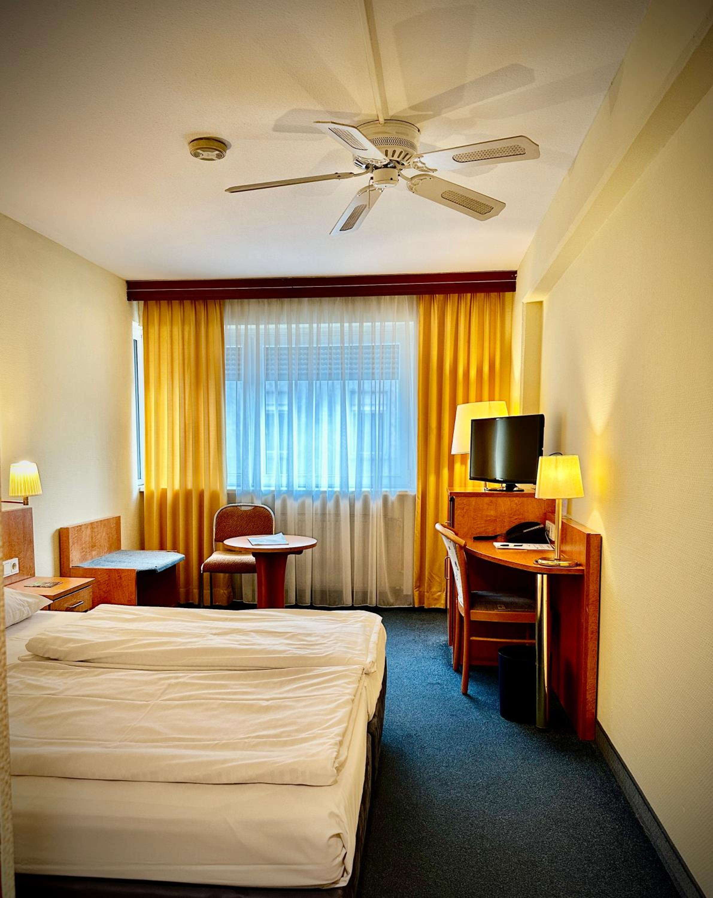 Savoy Hotel - Property Image 25