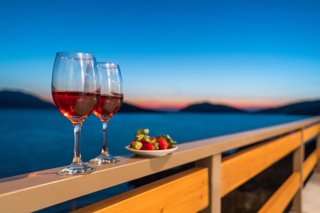 Sunset Dreams Spyros
