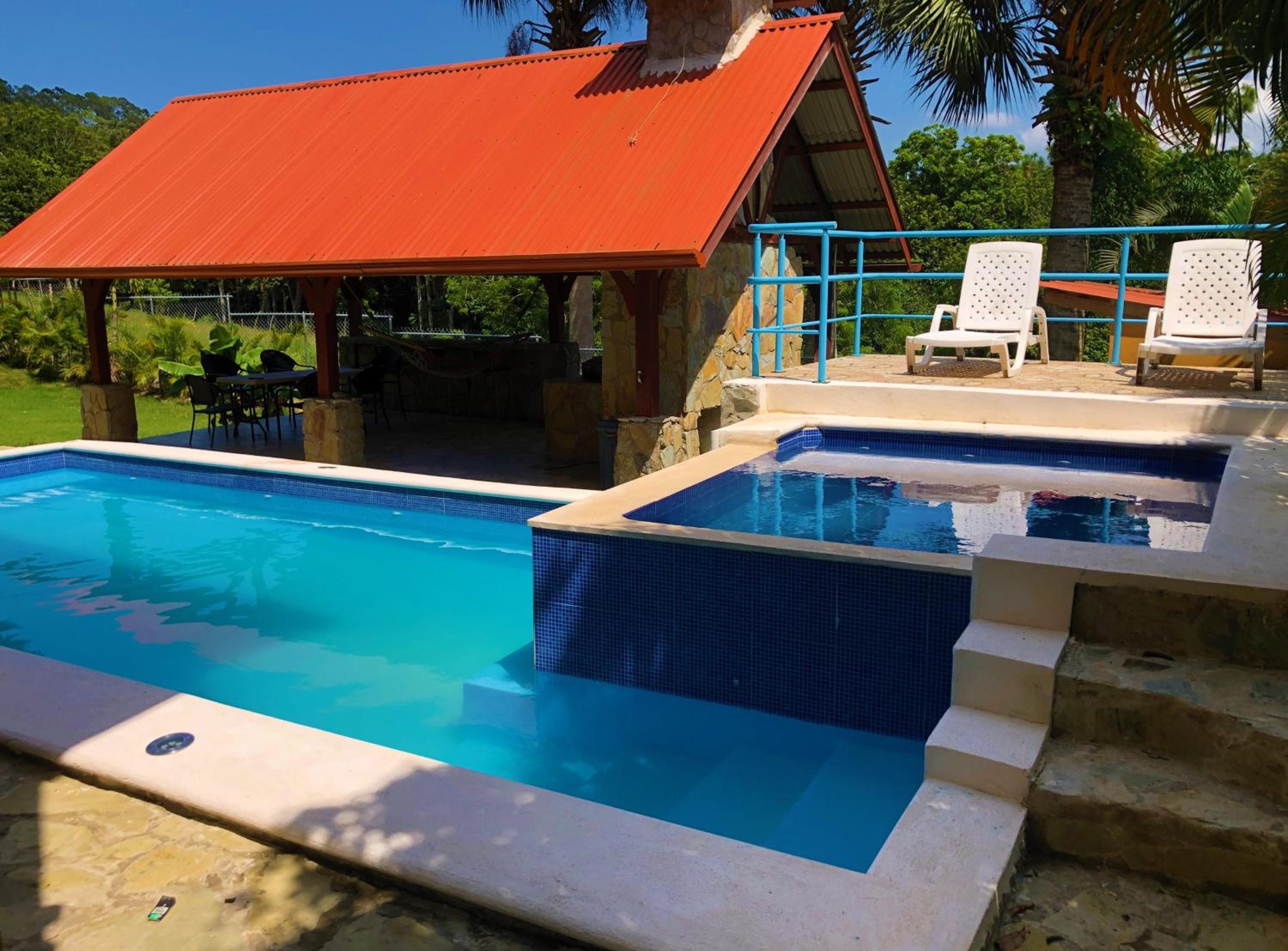 Green Sierra By Hospedify - Villa campestre con Piscina, Patio, BBQ, Jacuzzi, Billar, Gazebo para 16 personas view 3