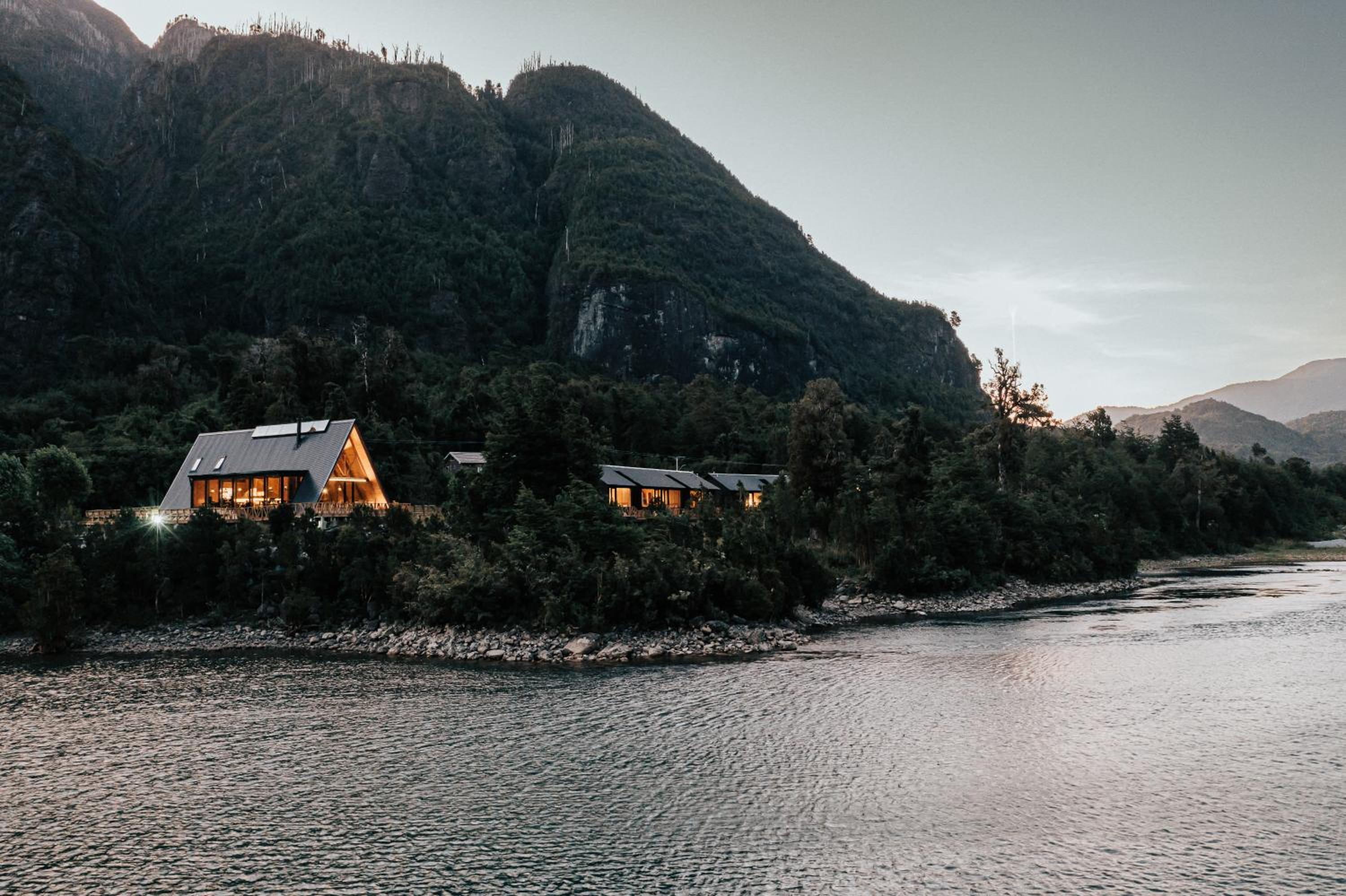 Hotel Tawa Refugio del Puelo